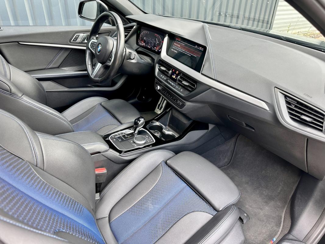 Bmw Serie 1 F40 118i 136 ch DKG7 M Sport - Suivi BMW Carplay Toit ouvrant panoramique
