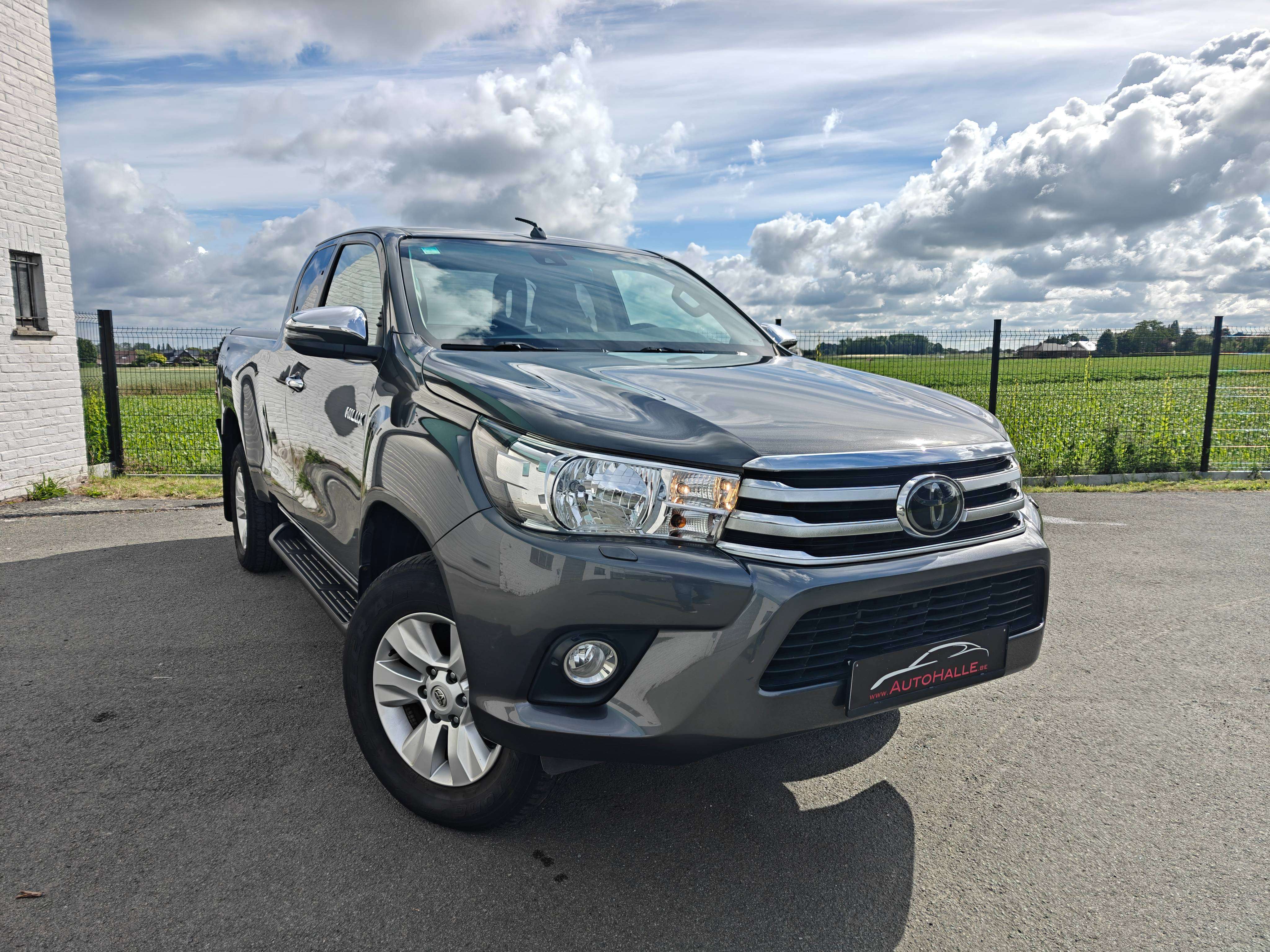 Toyota Hilux 2.4 D-4D 4WD extended cabine 4 PL - AIRCO/CAMERA CRUISE - PARFAIT ETAT!