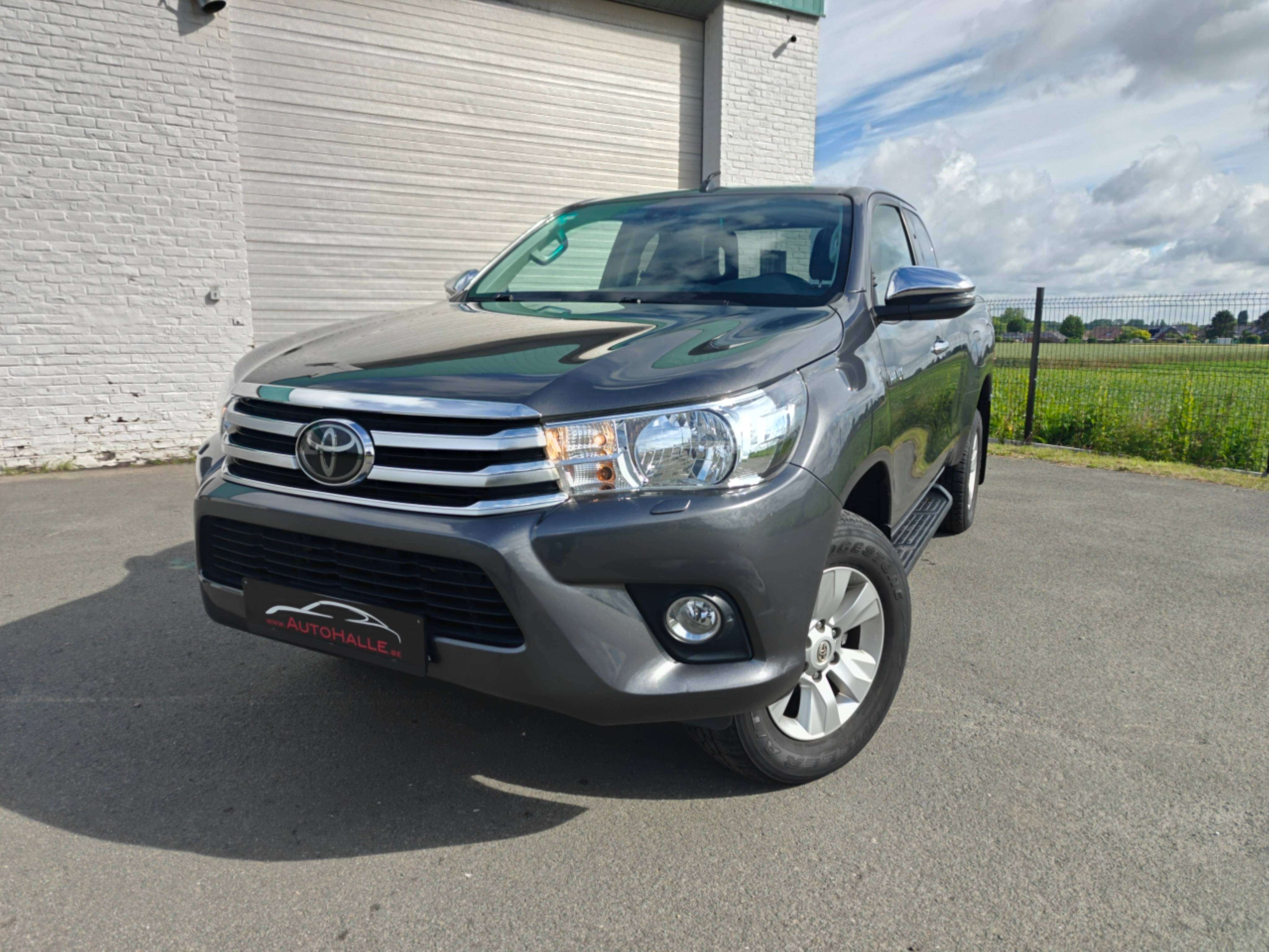 Toyota Hilux 2.4 D-4D 4WD extended cabine 4 PL - AIRCO/CAMERA CRUISE - PARFAIT ETAT!
