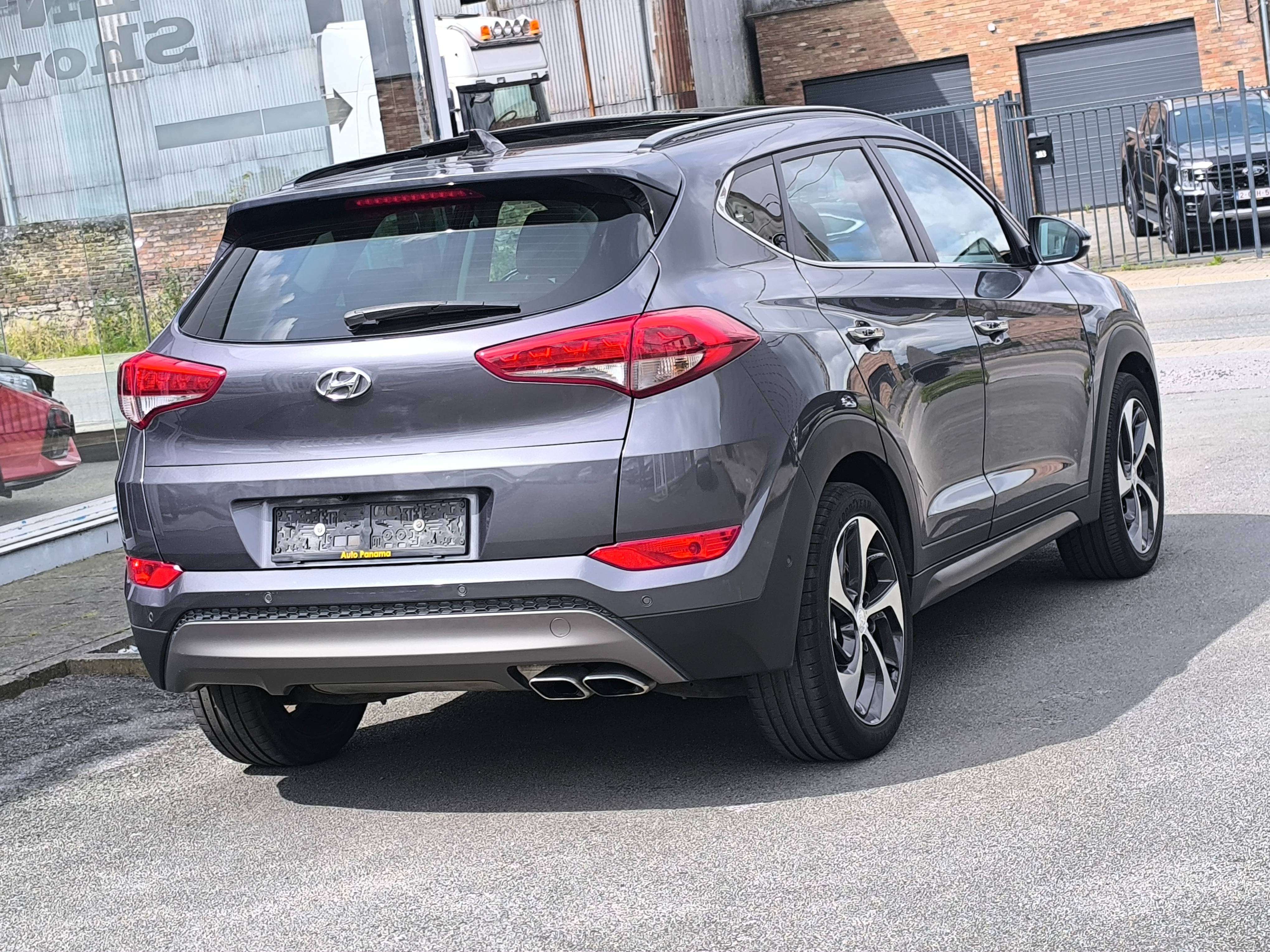 Hyundai TUCSON Tucson 2.0 CRDi B.AUTO 4WD EXECUTIVE CUIR BI-XENON GPS T.PANO