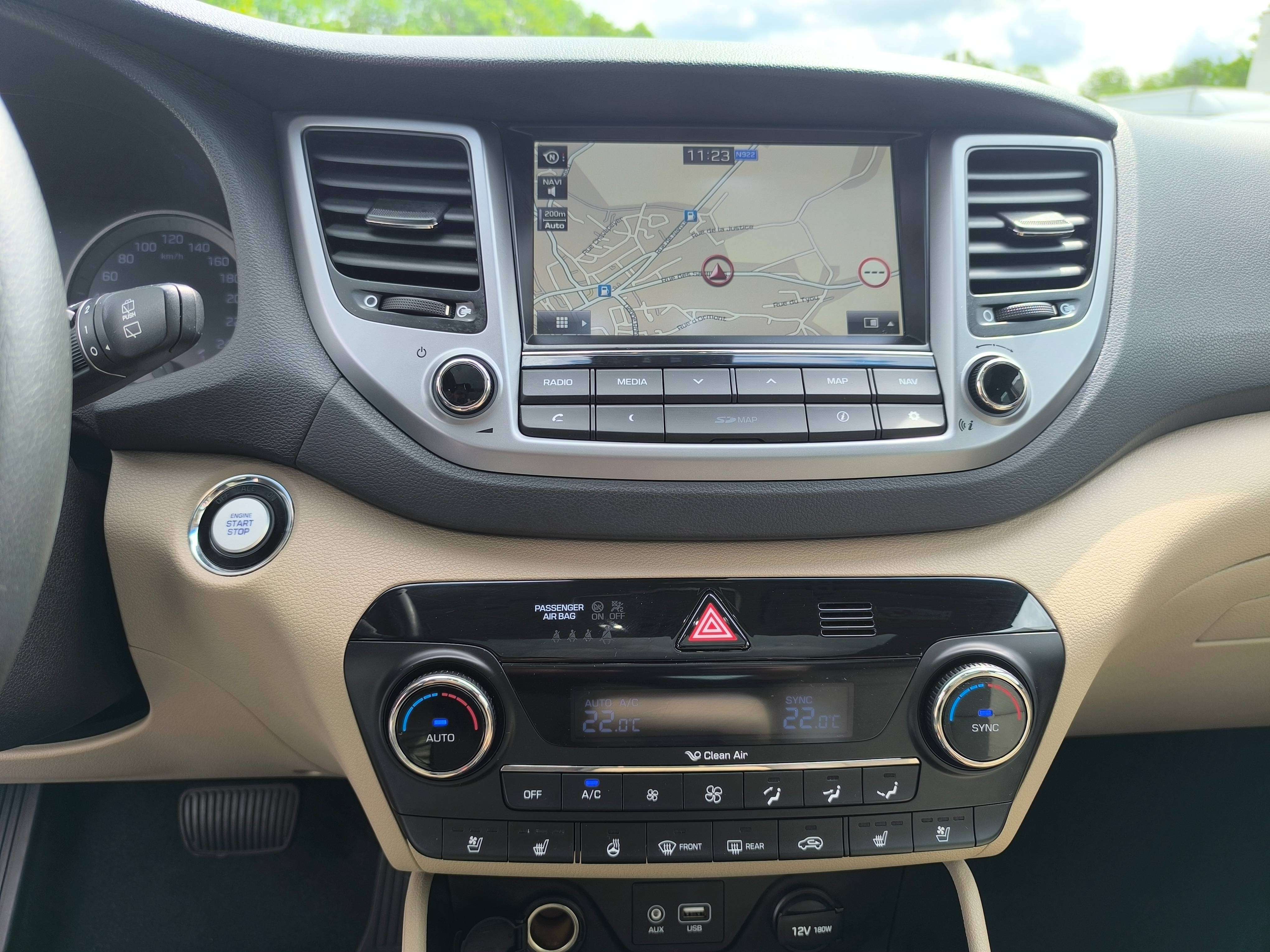 Hyundai TUCSON Tucson 2.0 CRDi B.AUTO 4WD EXECUTIVE CUIR BI-XENON GPS T.PANO