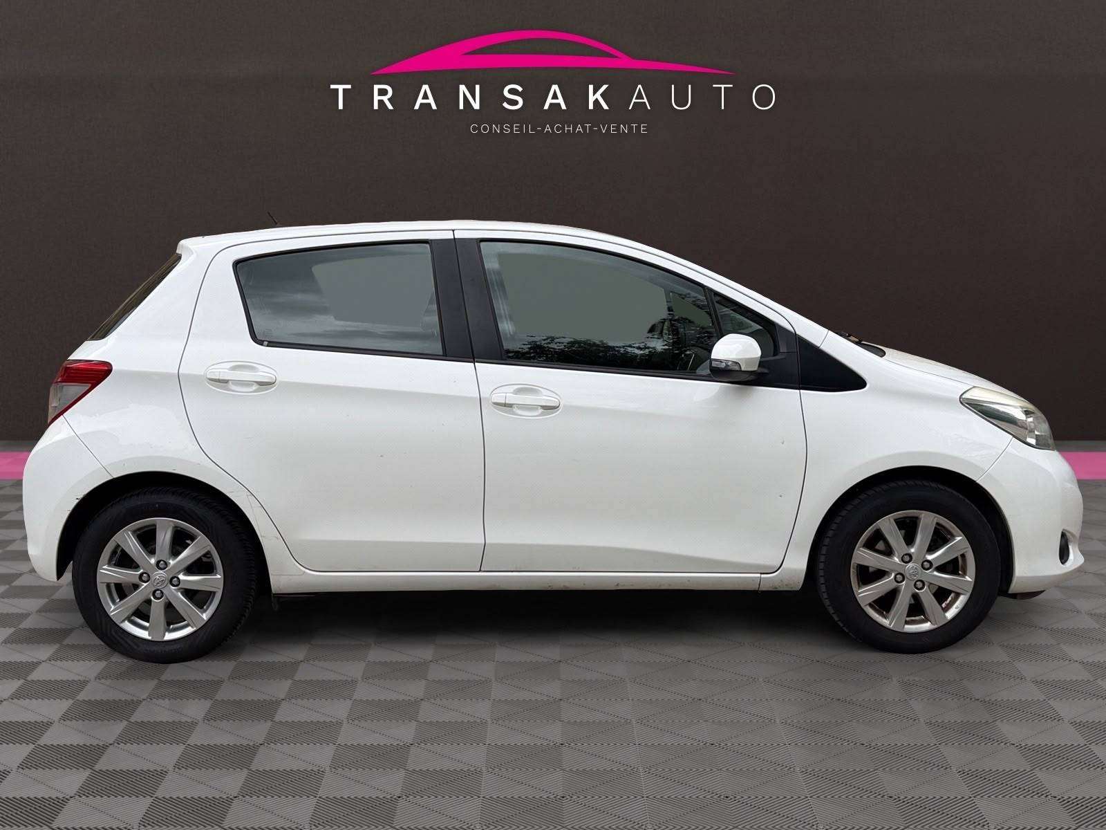 Toyota Yaris Yaris 1.0i VVT-i / Véhicule belge / Carnet complet