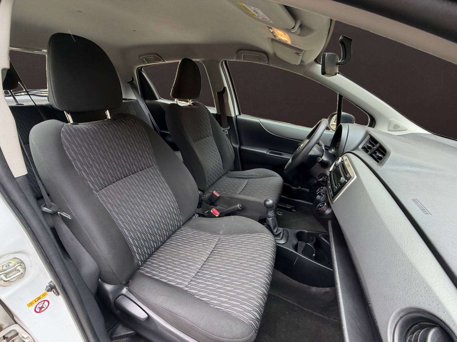Toyota Yaris Yaris 1.0i VVT-i / Véhicule belge / Carnet complet