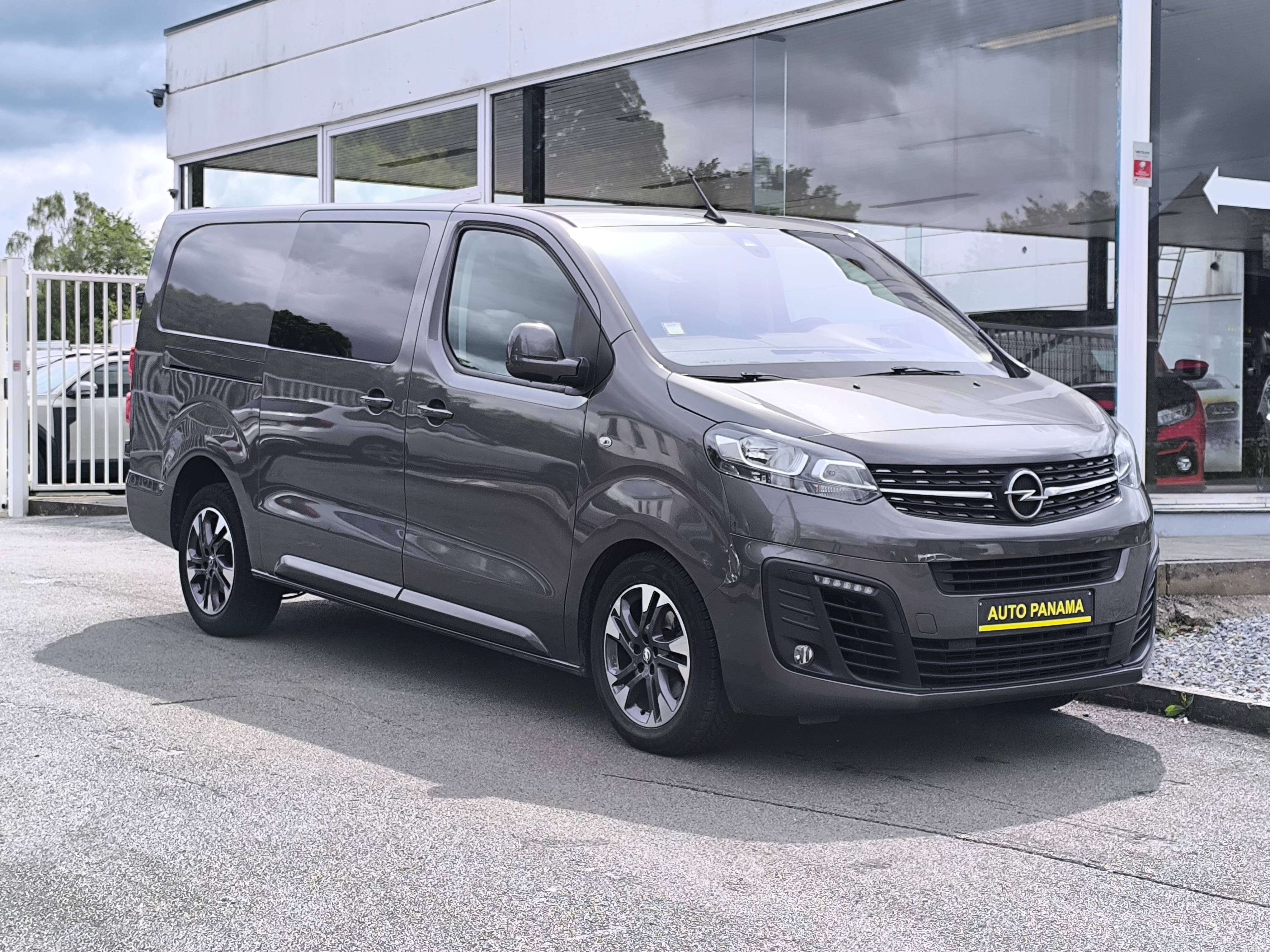 Opel Vivaro 2.0 Turbo D BOITE AUTO DOUBLE CABINE 177CV LONG CHASSIS L3