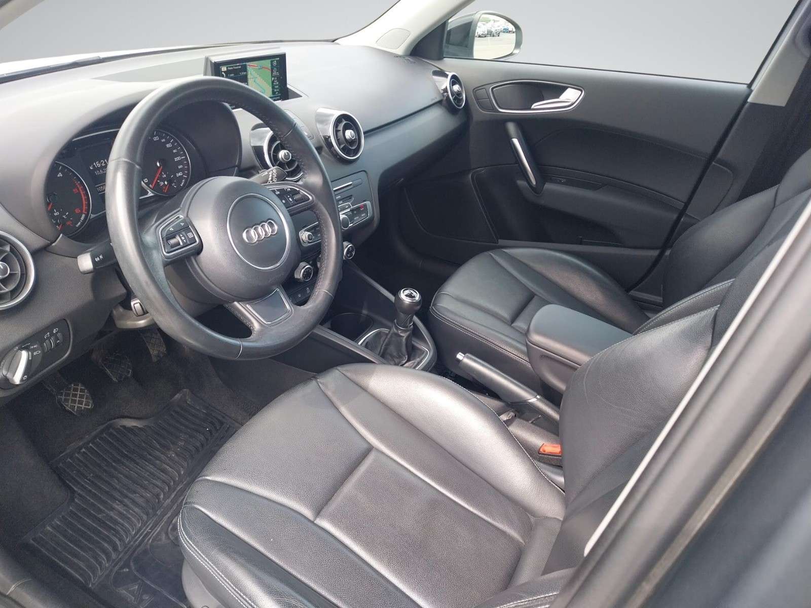 Audi A1 AIRCO/BLUETOOTH/GPS/CUIR/GARANTIE/