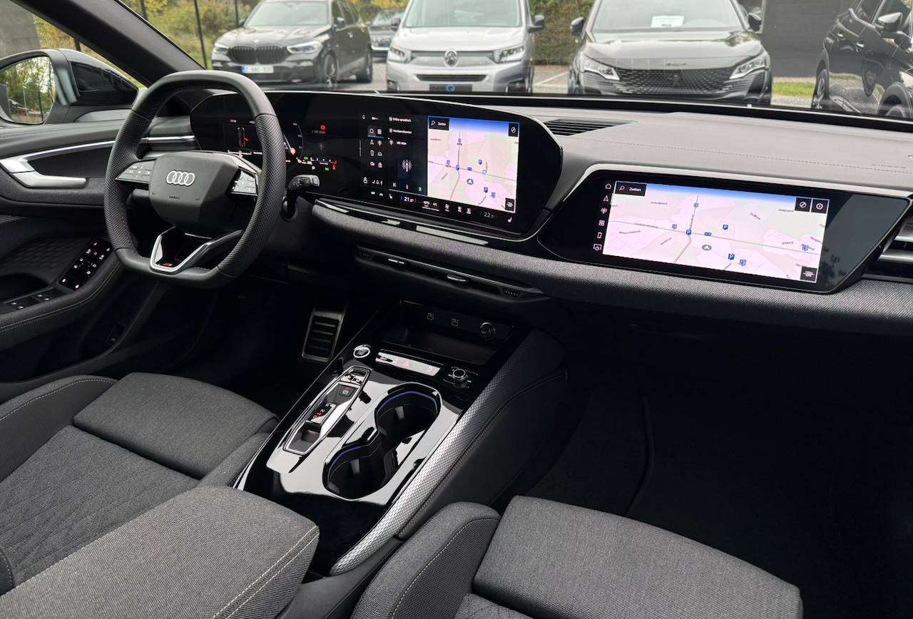 Audi A5 S-LINE AVANT PASS DISP 360° CAM APPLE CARPLAY