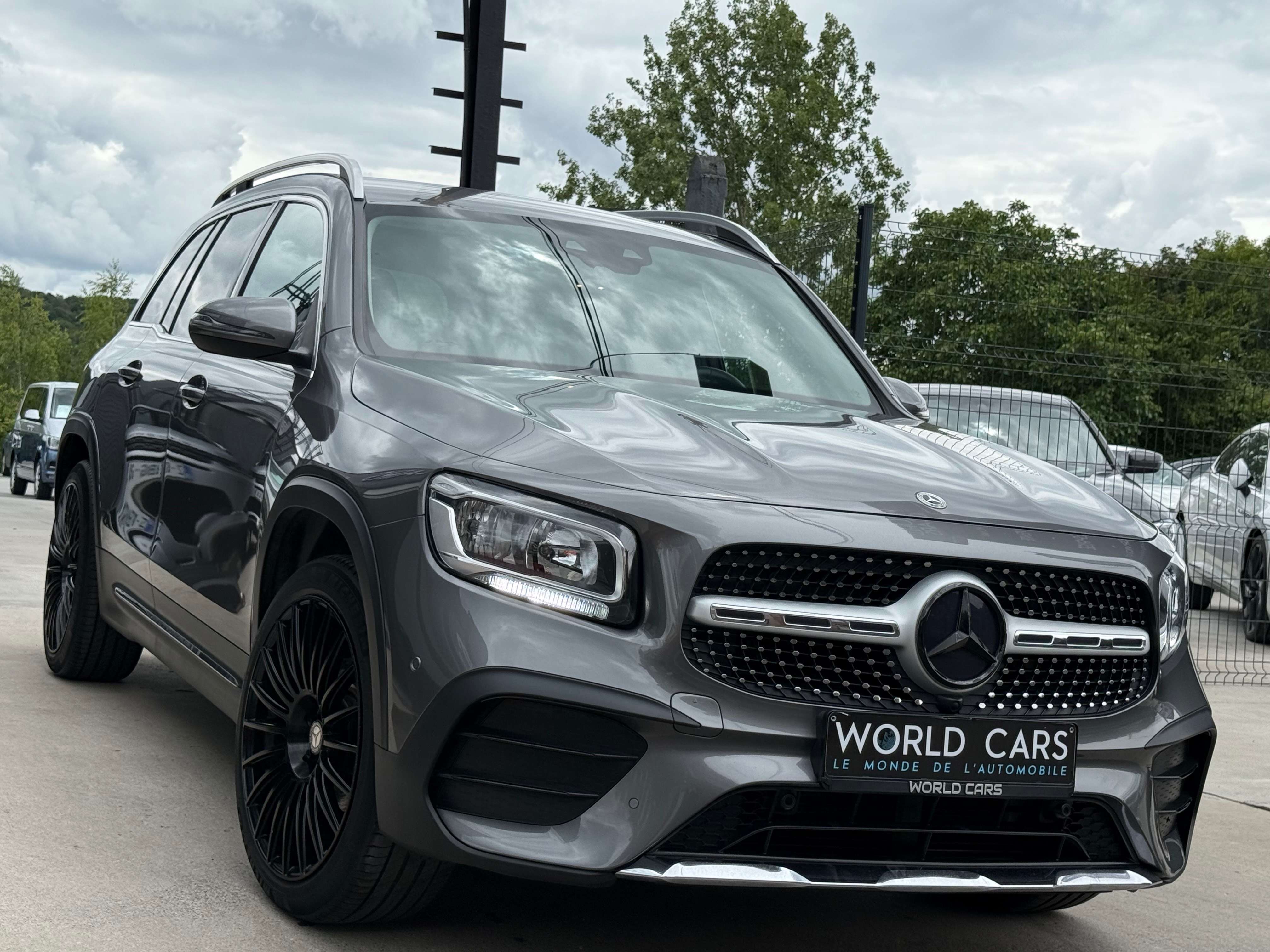 Mercedes-Benz GLB 180 PACK AMG - COCKPIT - LINE ASSIST - ANGLES MORT - GARANTIE 12MOIS