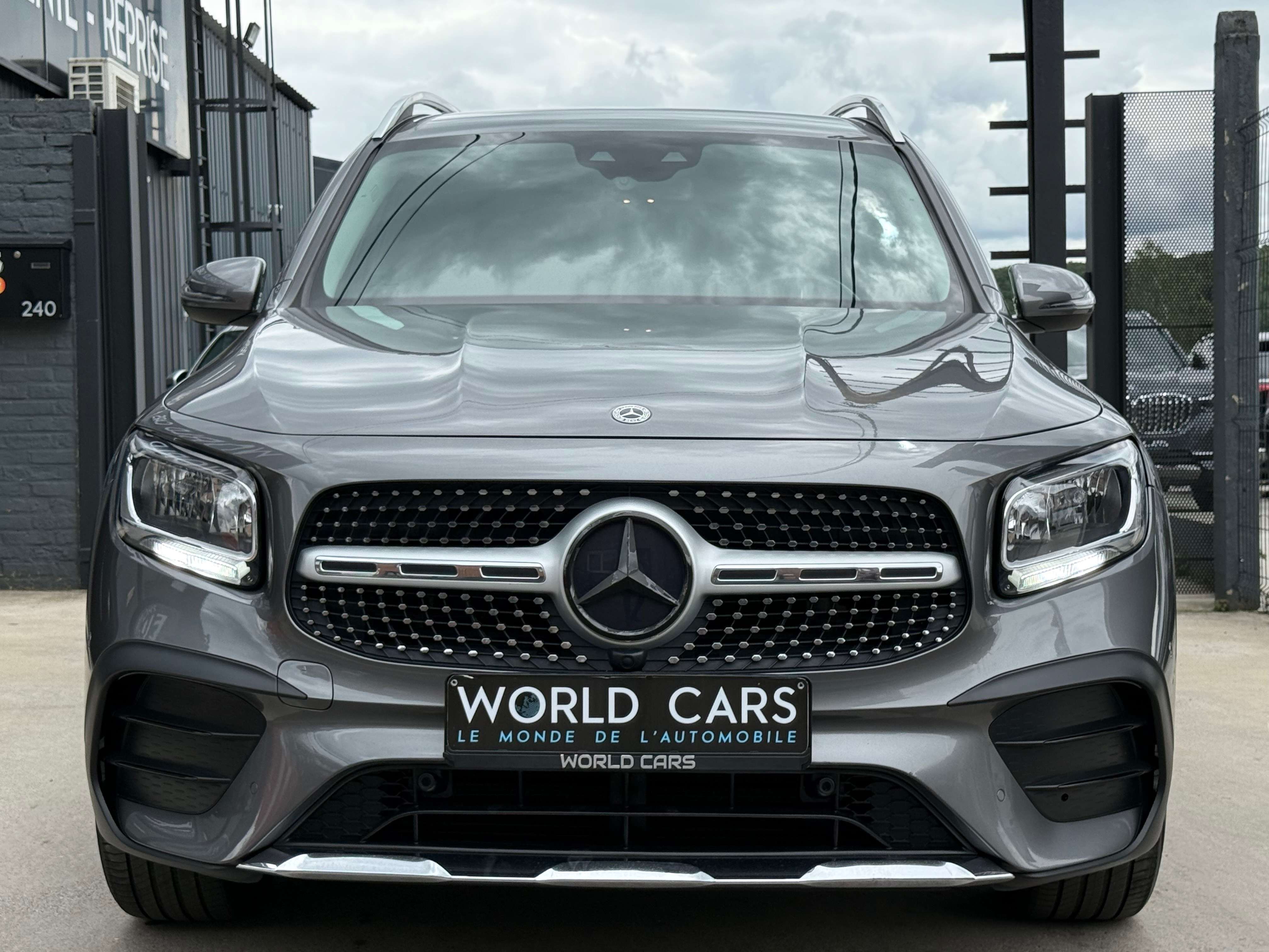 Mercedes-Benz GLB 180 PACK AMG - COCKPIT - LINE ASSIST - ANGLES MORT - GARANTIE 12MOIS