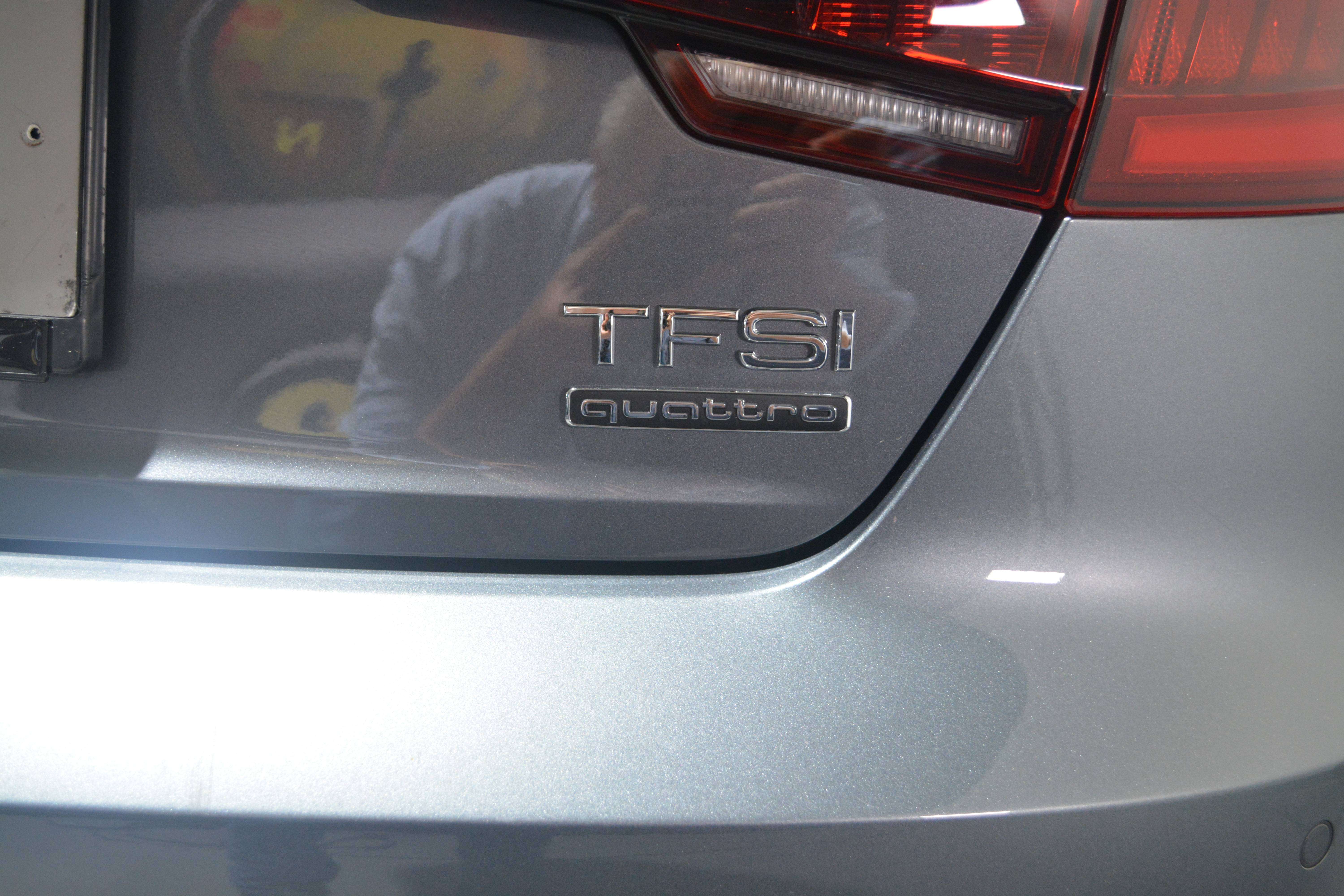 Audi A4 A4 2.0 TFSI Quattro Design S tronic / LEDER / SPORTZETELS / NAVI / 4 X 4