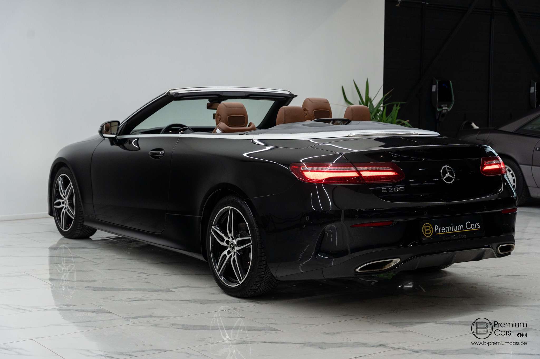 Mercedes-Benz E 200 I cabrio AMG line! Cruise, Leder, Sfeer, Navi!