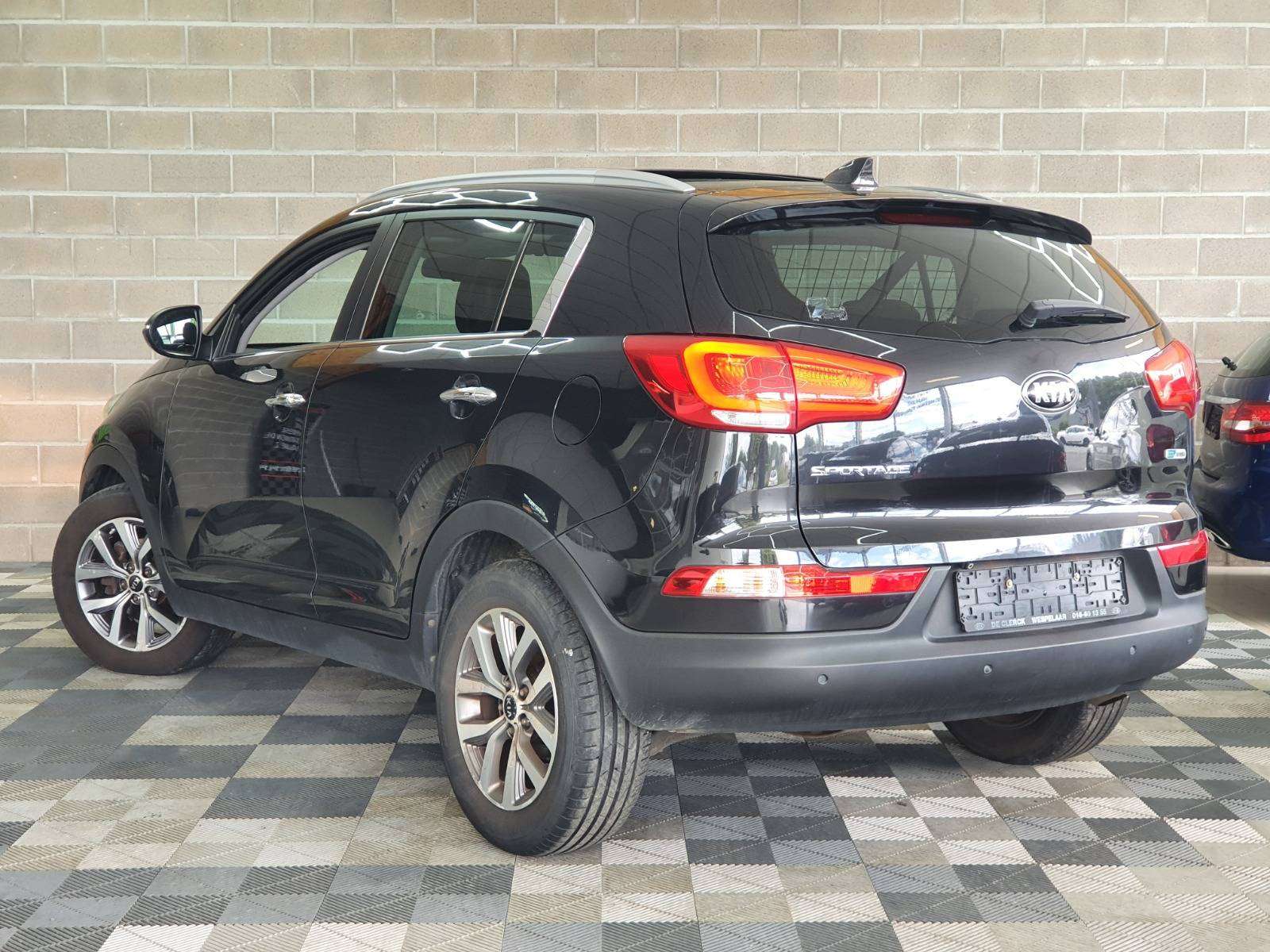 Kia Sportage 🟢1.7 DIESEL 116CV - 1ER MAIN - FULL CARNET - TOIT OUVRANT