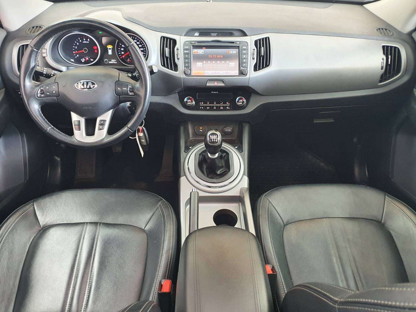 Kia Sportage 🟢1.7 DIESEL 116CV - 1ER MAIN - FULL CARNET - TOIT OUVRANT