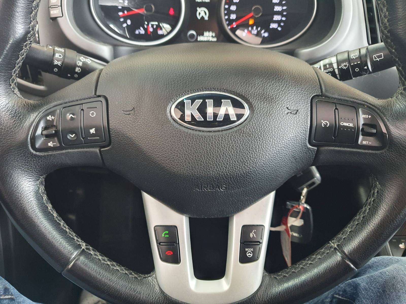 Kia Sportage 🟢1.7 DIESEL 116CV - 1ER MAIN - FULL CARNET - TOIT OUVRANT
