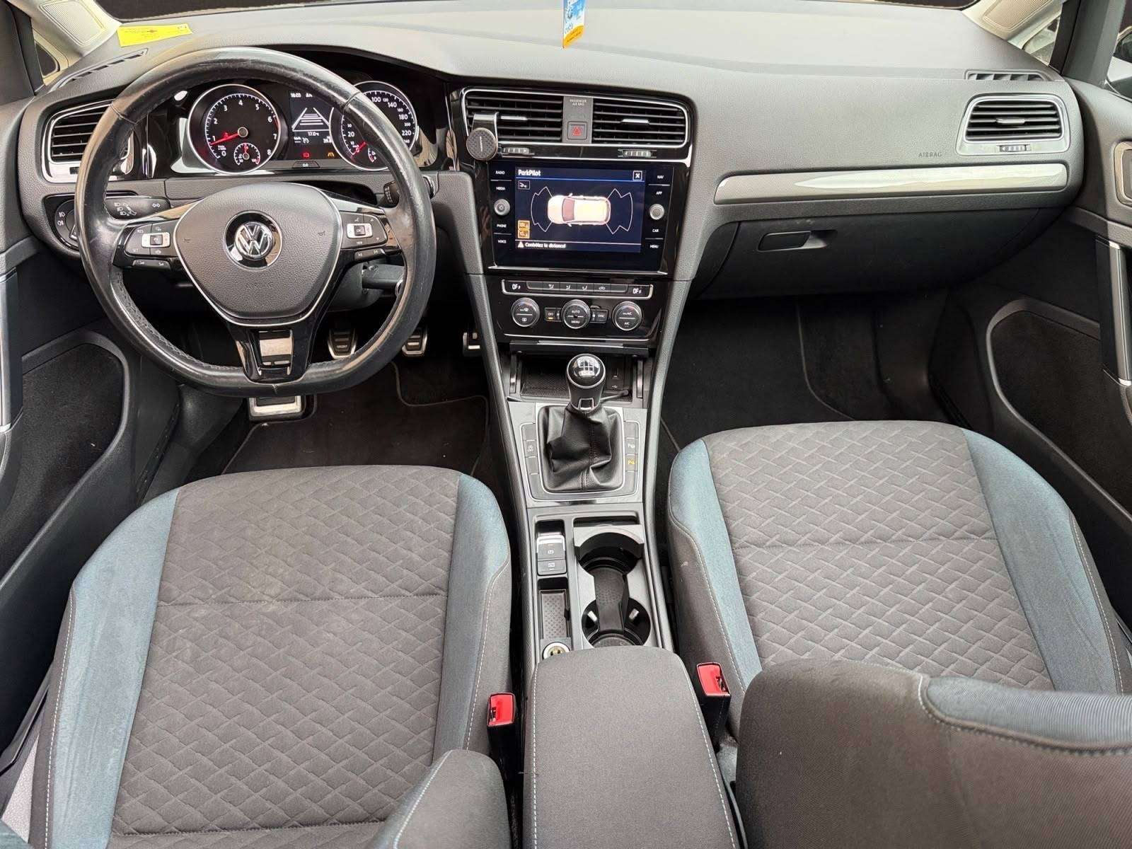 Volkswagen Golf Golf 1.5 TSI BM IQ DRIVE / Toit Ouvrant / 1er Prop / Garantie 12 Mois
