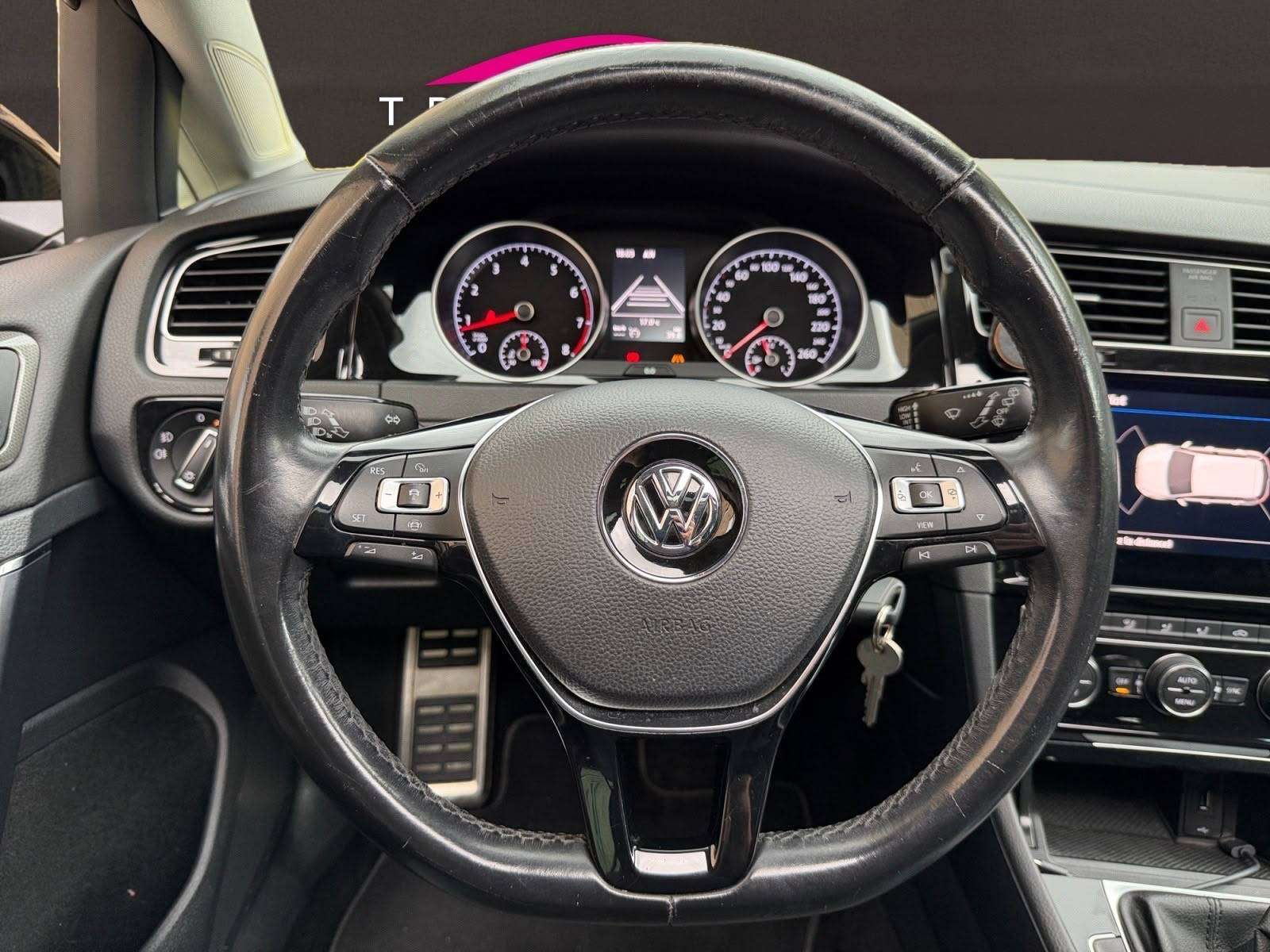 Volkswagen Golf Golf 1.5 TSI BM IQ DRIVE / Toit Ouvrant / 1er Prop / Garantie 12 Mois