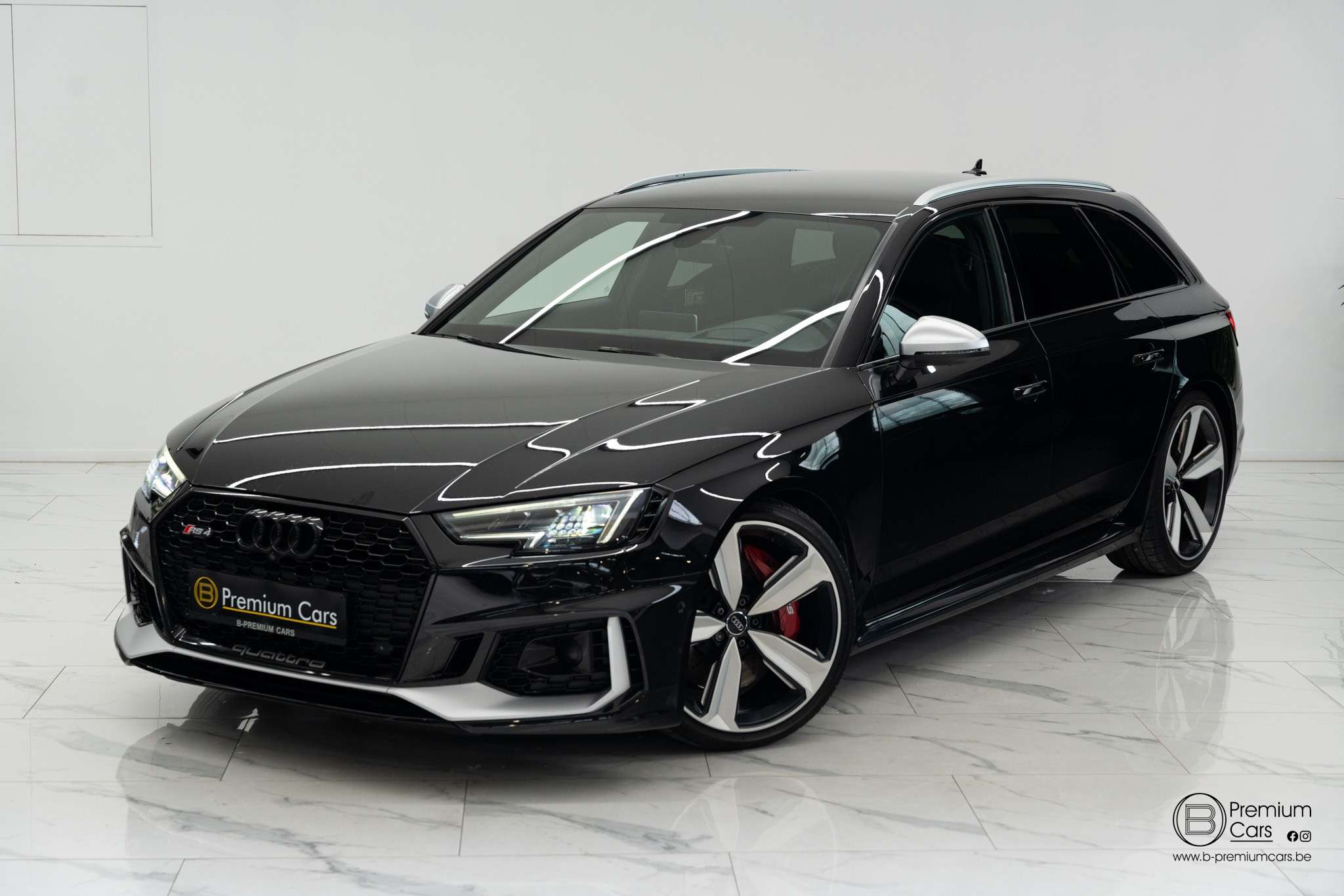 Audi RS4 Avant Quattro Exclusive! Swiss Spec! ACC, HUD, Massage!