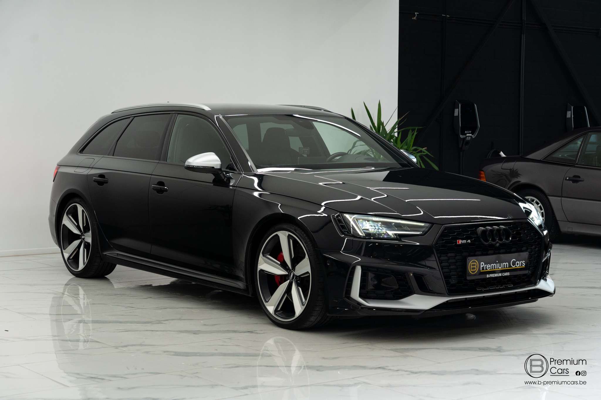 Audi RS4 Avant Quattro Exclusive! Swiss Spec! ACC, HUD, Massage!