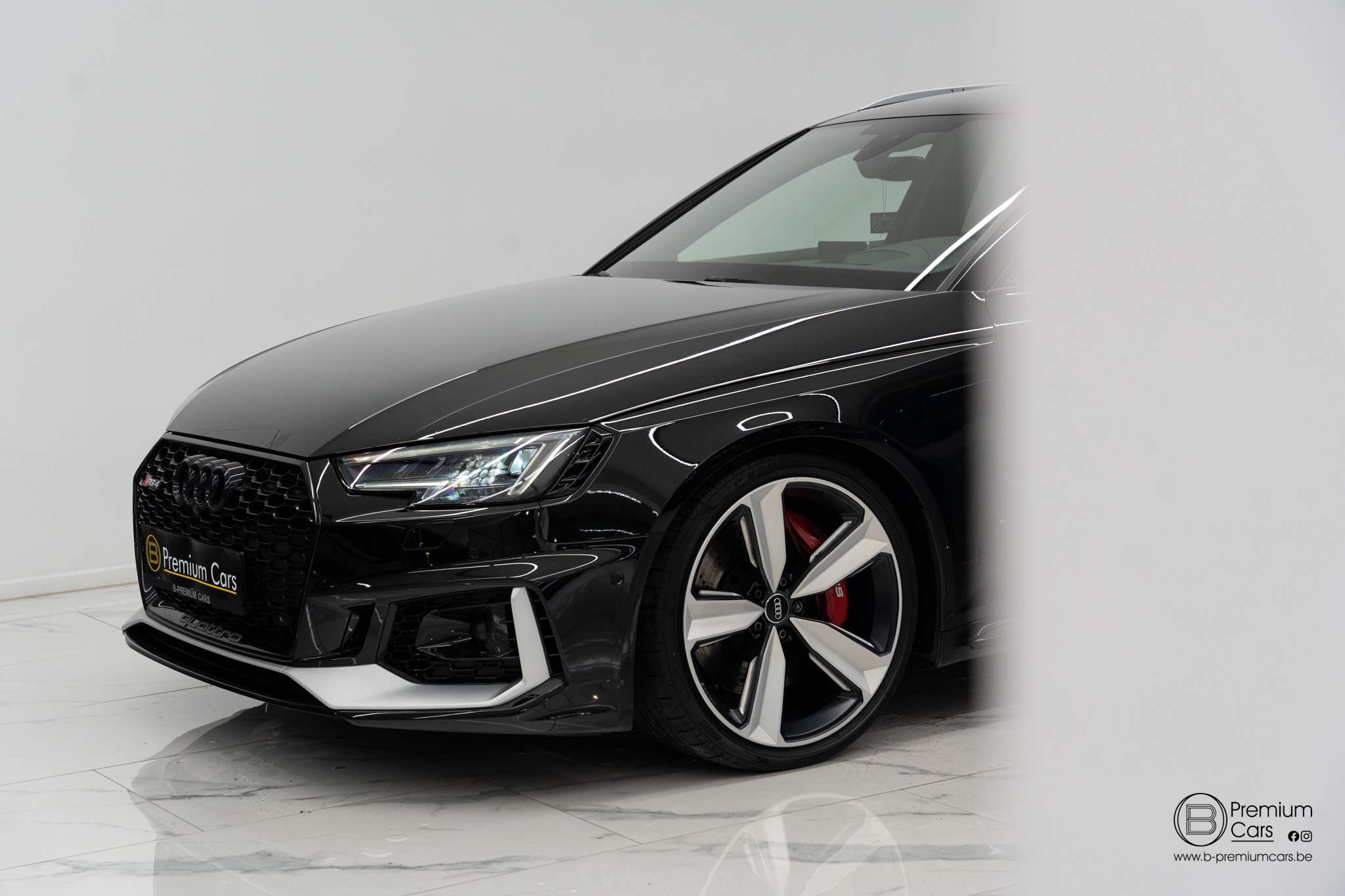 Audi RS4 Avant Quattro Exclusive! Swiss Spec! ACC, HUD, Massage!