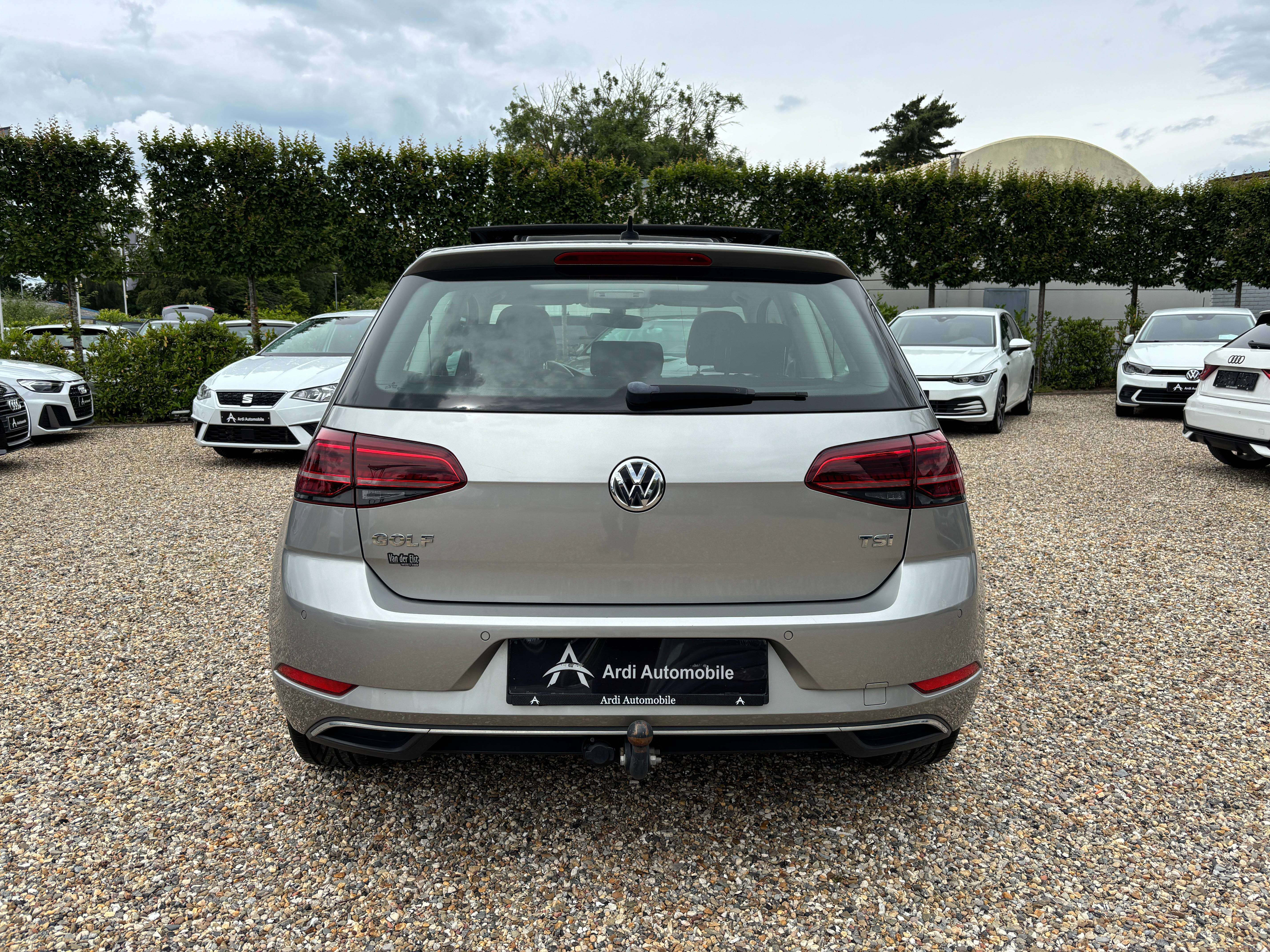 Volkswagen Golf 1.0 TSI *CARPLAY*TOIT OUV*CAMERA*ACC*1ER PROPRIO*GARANTIE*