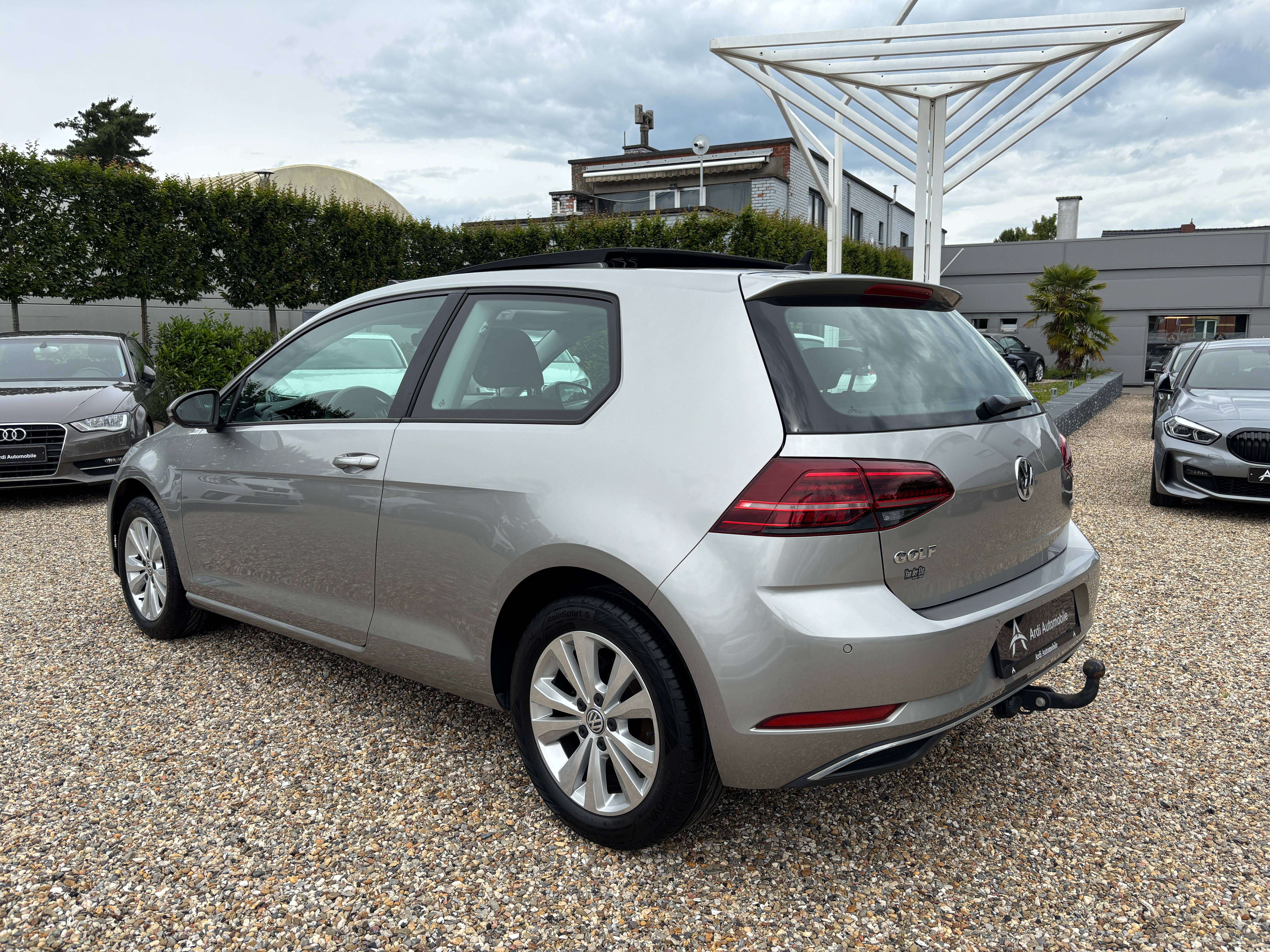 Volkswagen Golf 1.0 TSI *CARPLAY*TOIT OUV*CAMERA*ACC*1ER PROPRIO*GARANTIE*