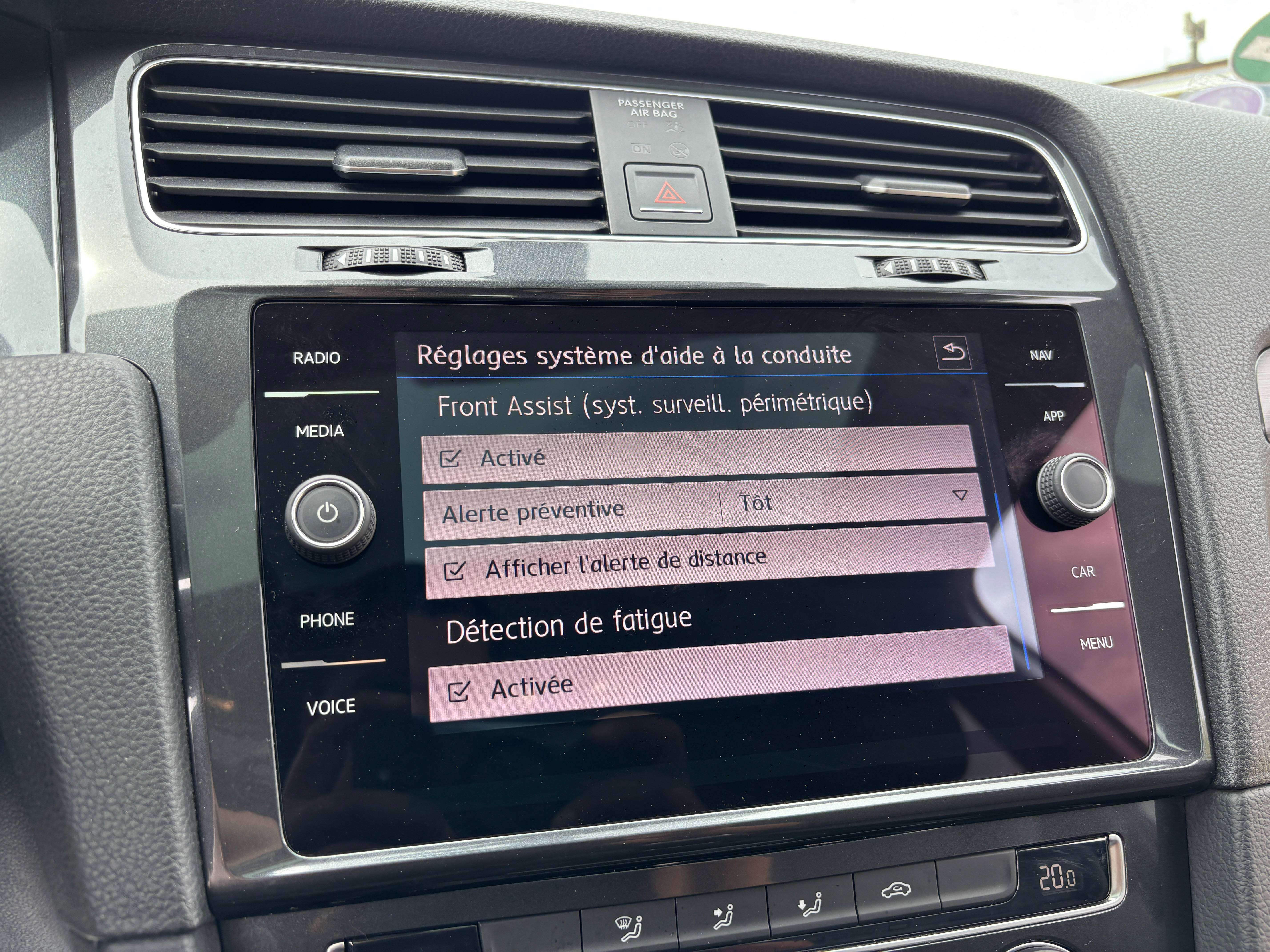 Volkswagen Golf 1.0 TSI *CARPLAY*TOIT OUV*CAMERA*ACC*1ER PROPRIO*GARANTIE*
