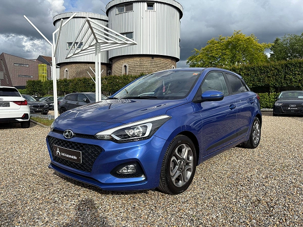 Hyundai i20 1.2i *CARPLAY*SIEGE+VOLANT CHAUFF*CAMERA*GARANTIE*