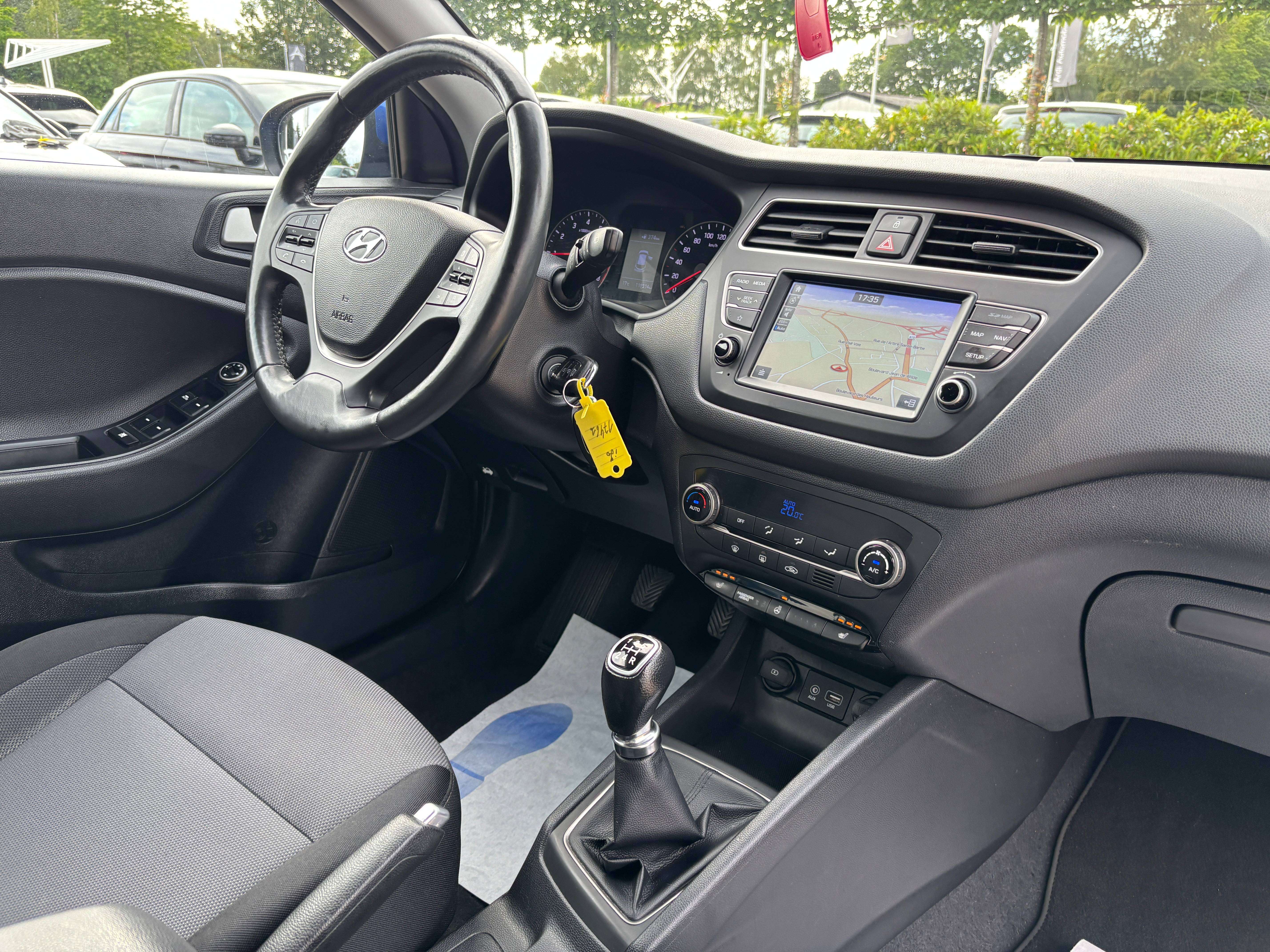 Hyundai i20 1.2i *CARPLAY*SIEGE+VOLANT CHAUFF*CAMERA*GARANTIE*