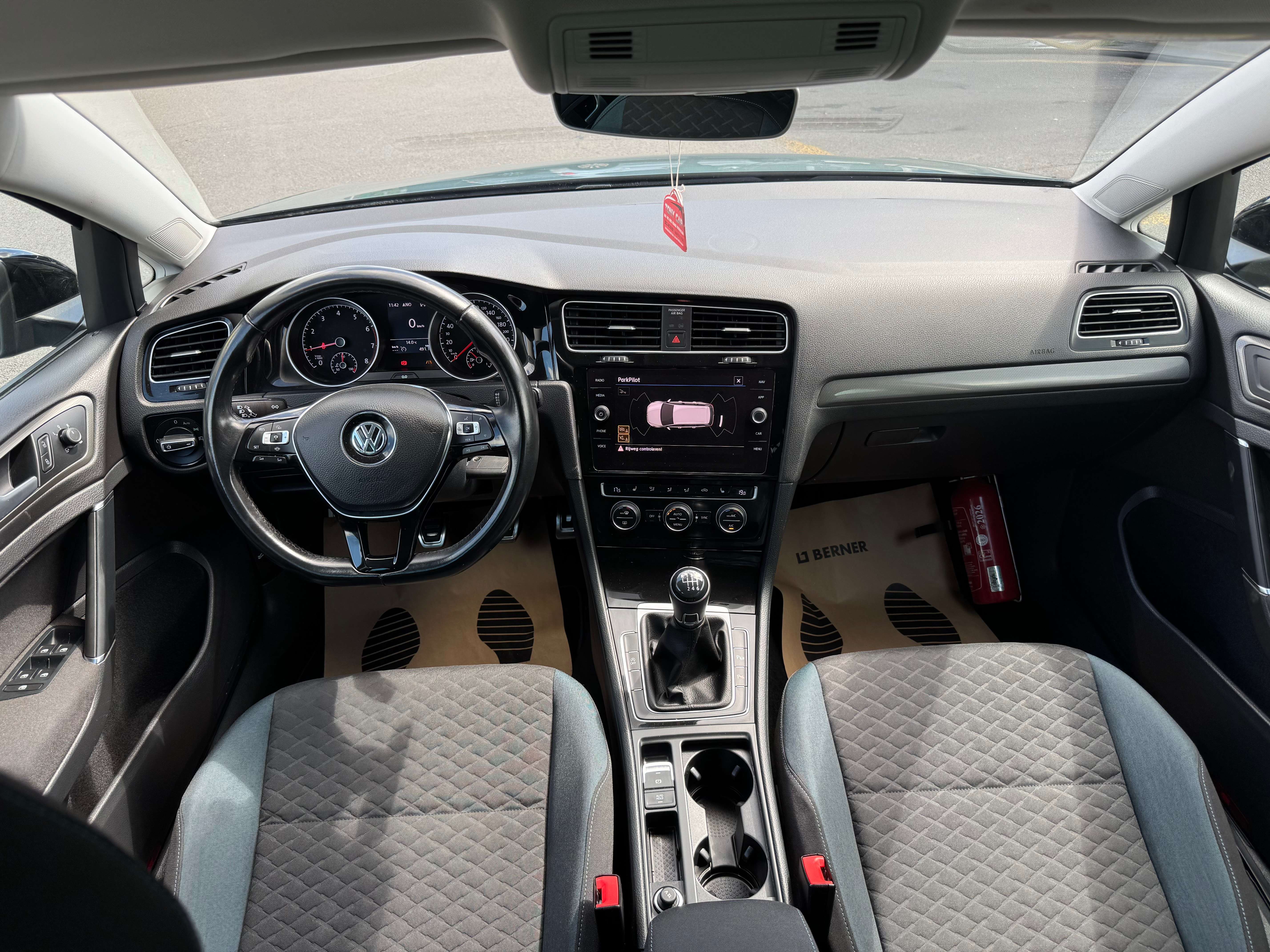 Volkswagen Golf Variant Golf SW 1.0 TSI IQ Drive/Camera/Navigation