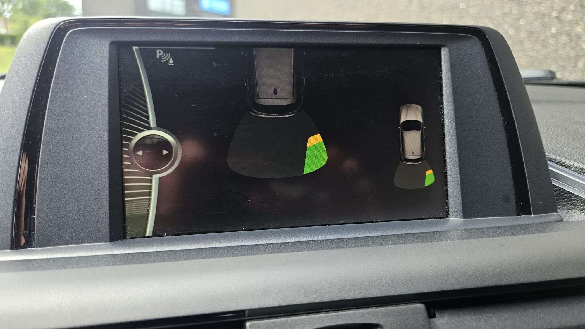 BMW 116 *** PDC - Sport interior - Apple CarPlay - Airco -