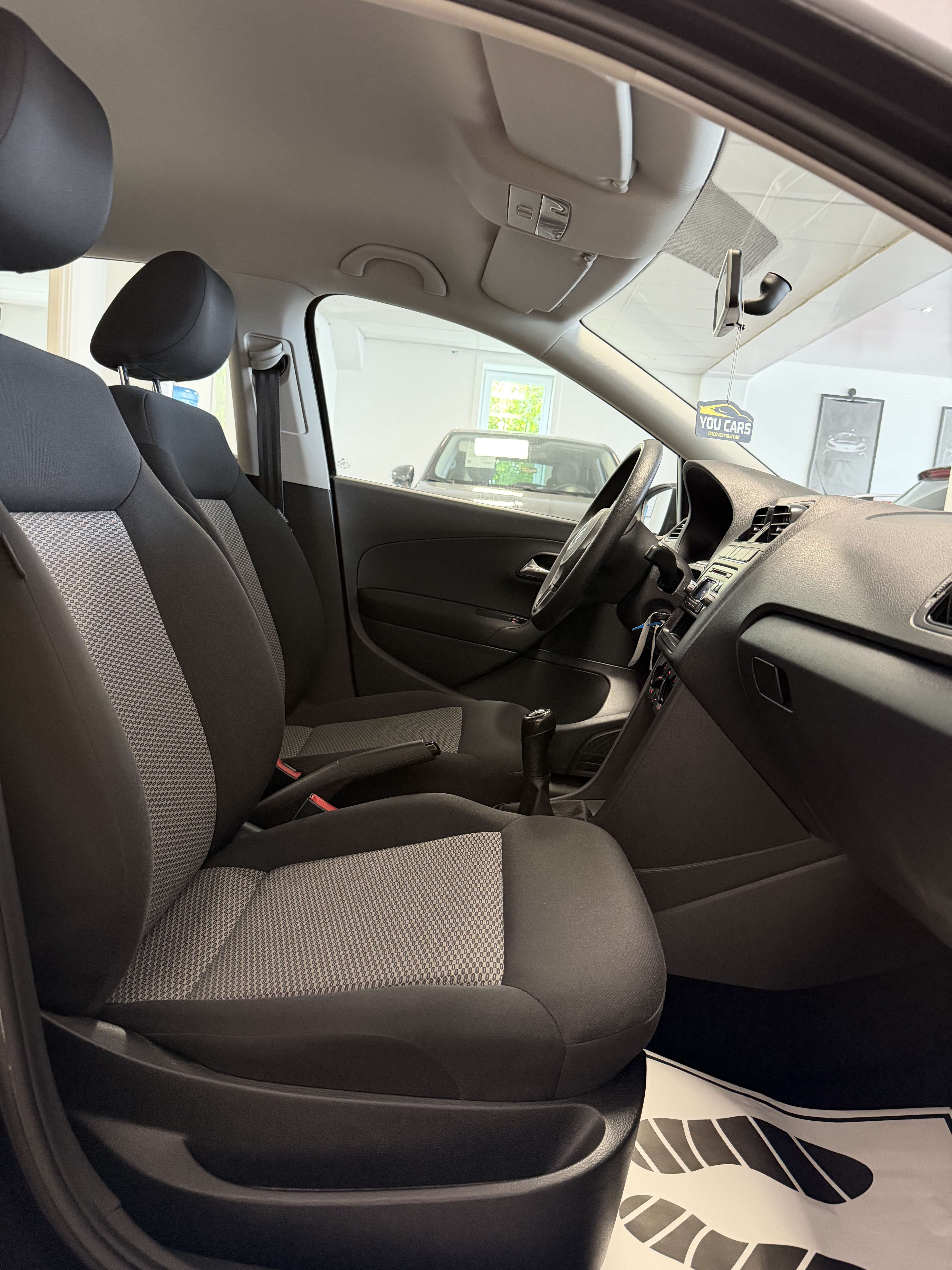 Volkswagen Polo 1.2i Trendline 1 Jaar Garantie