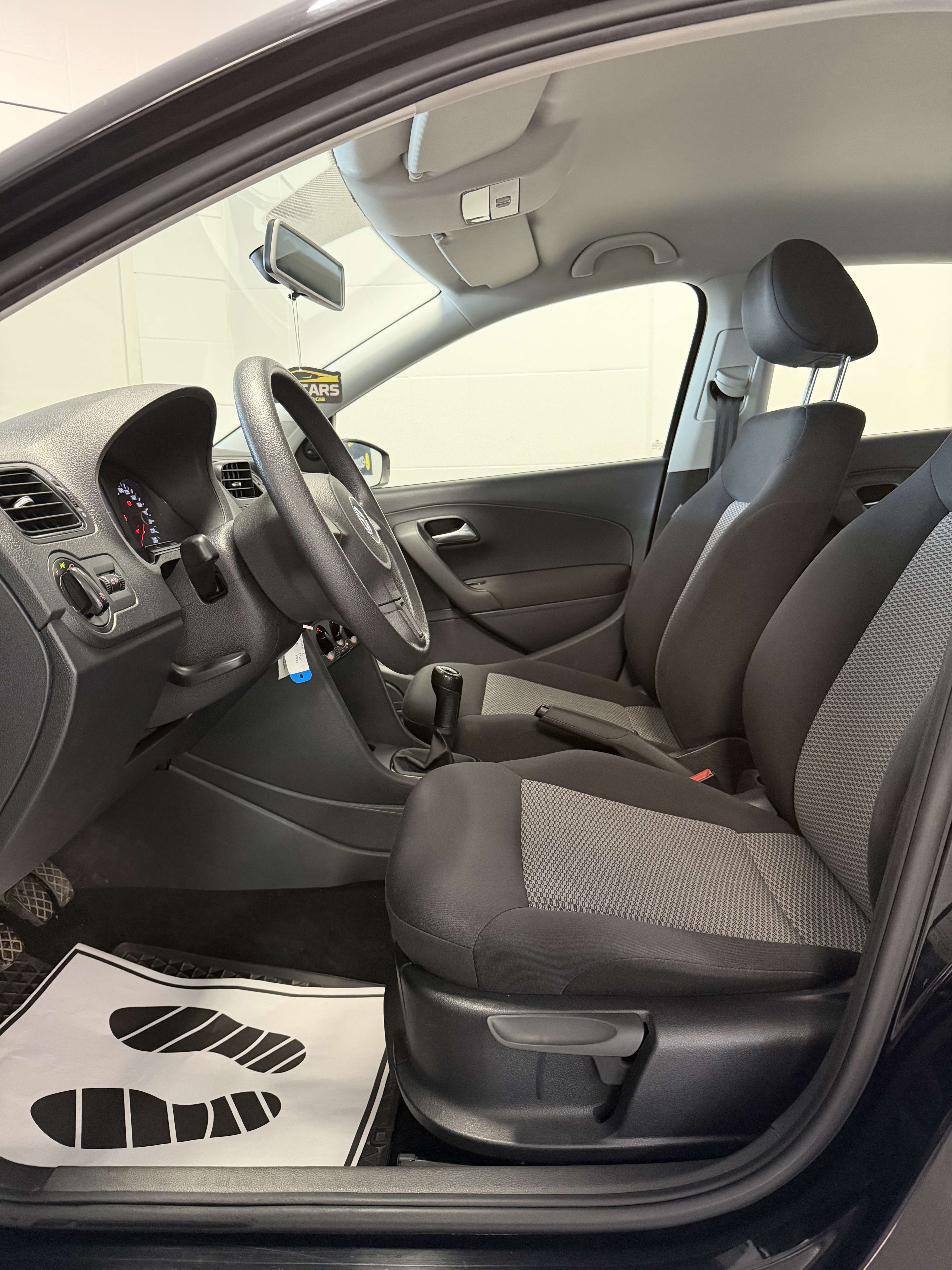 Volkswagen Polo 1.2i Trendline 1 Jaar Garantie