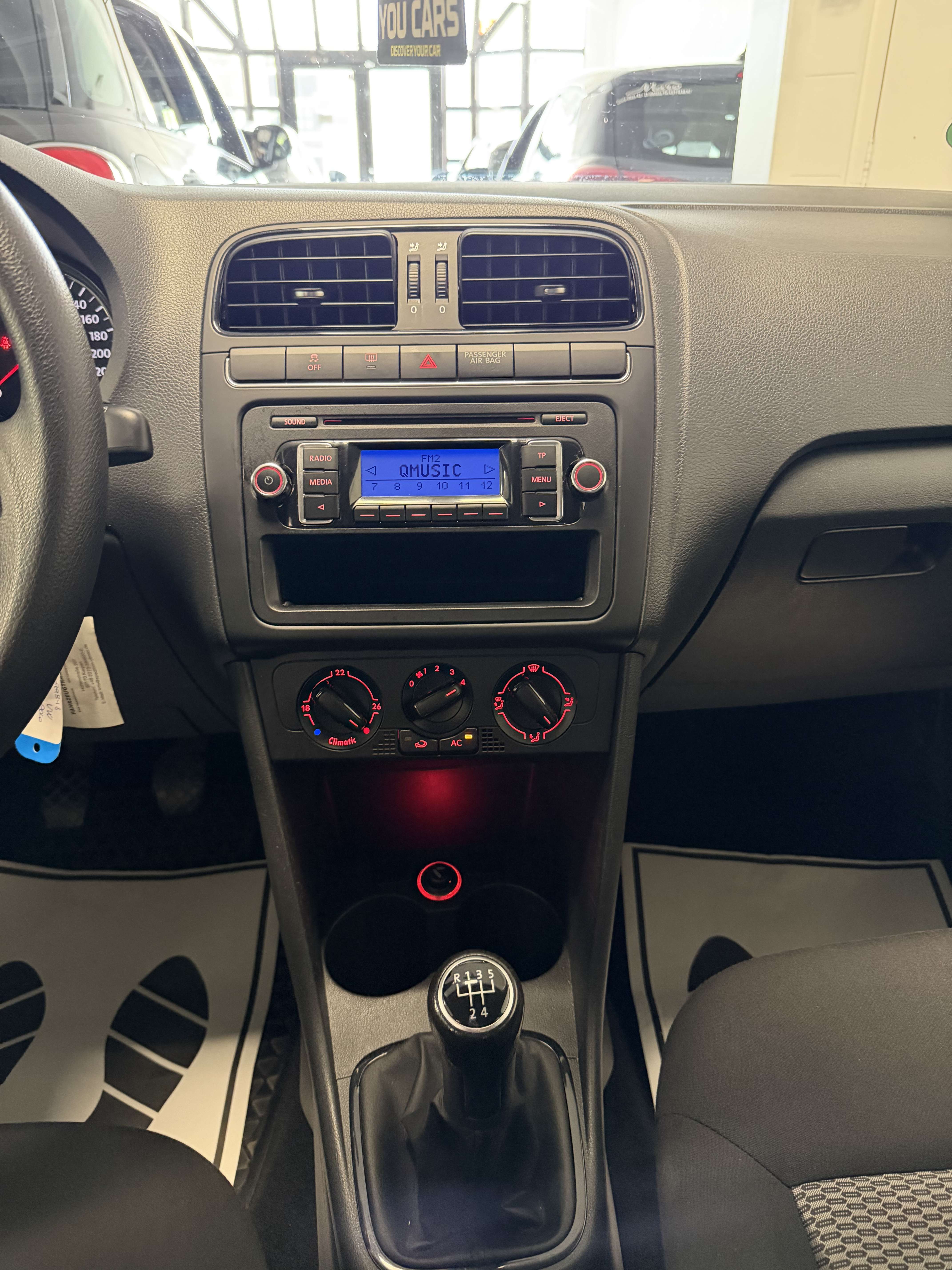 Volkswagen Polo 1.2i Trendline 1 Jaar Garantie