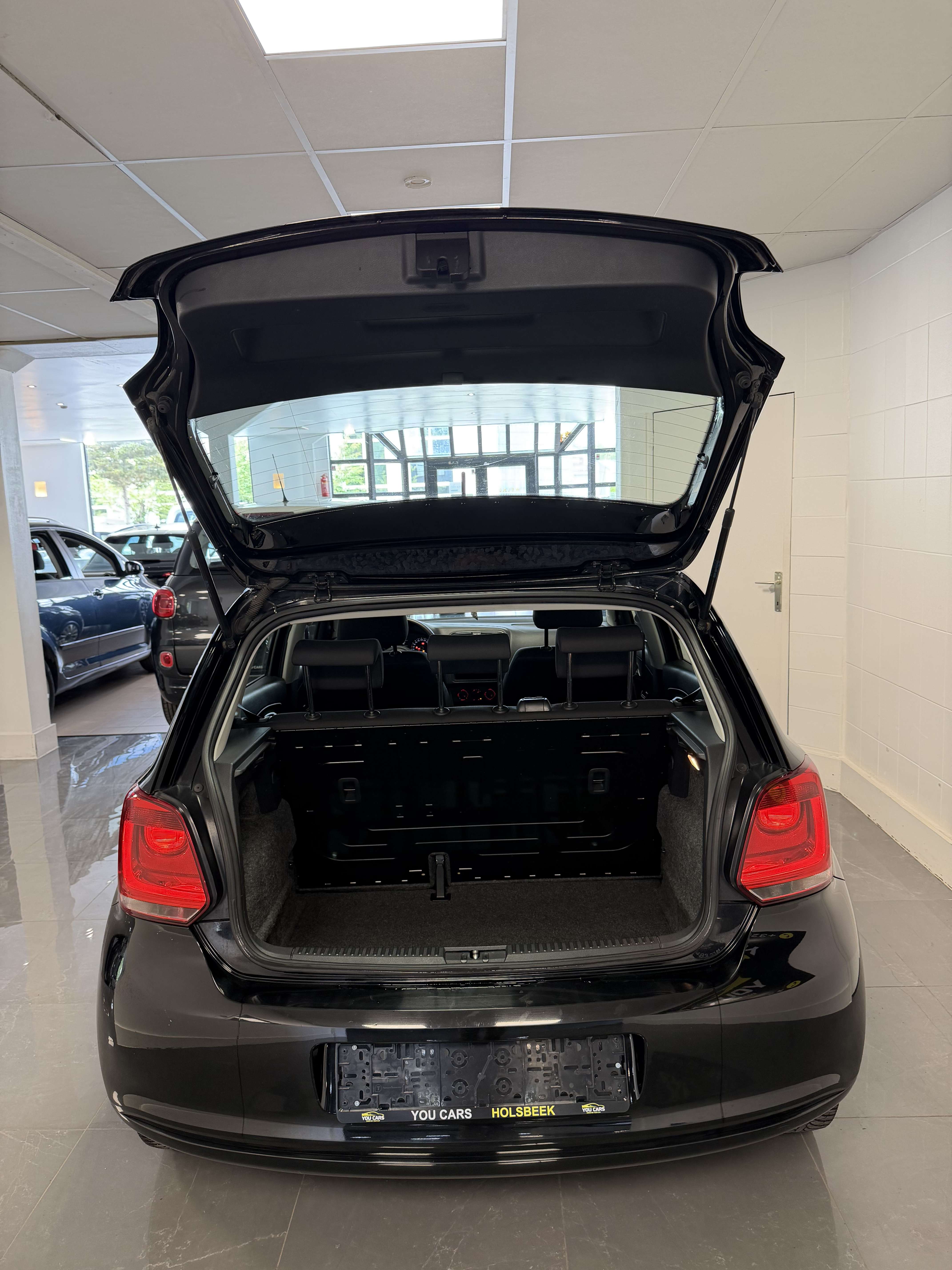 Volkswagen Polo 1.2i Trendline 1 Jaar Garantie
