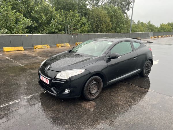 Renault Megane III COUPE 1.6 110