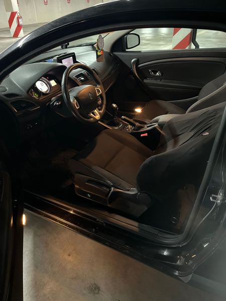 Renault Megane III COUPE 1.6 110