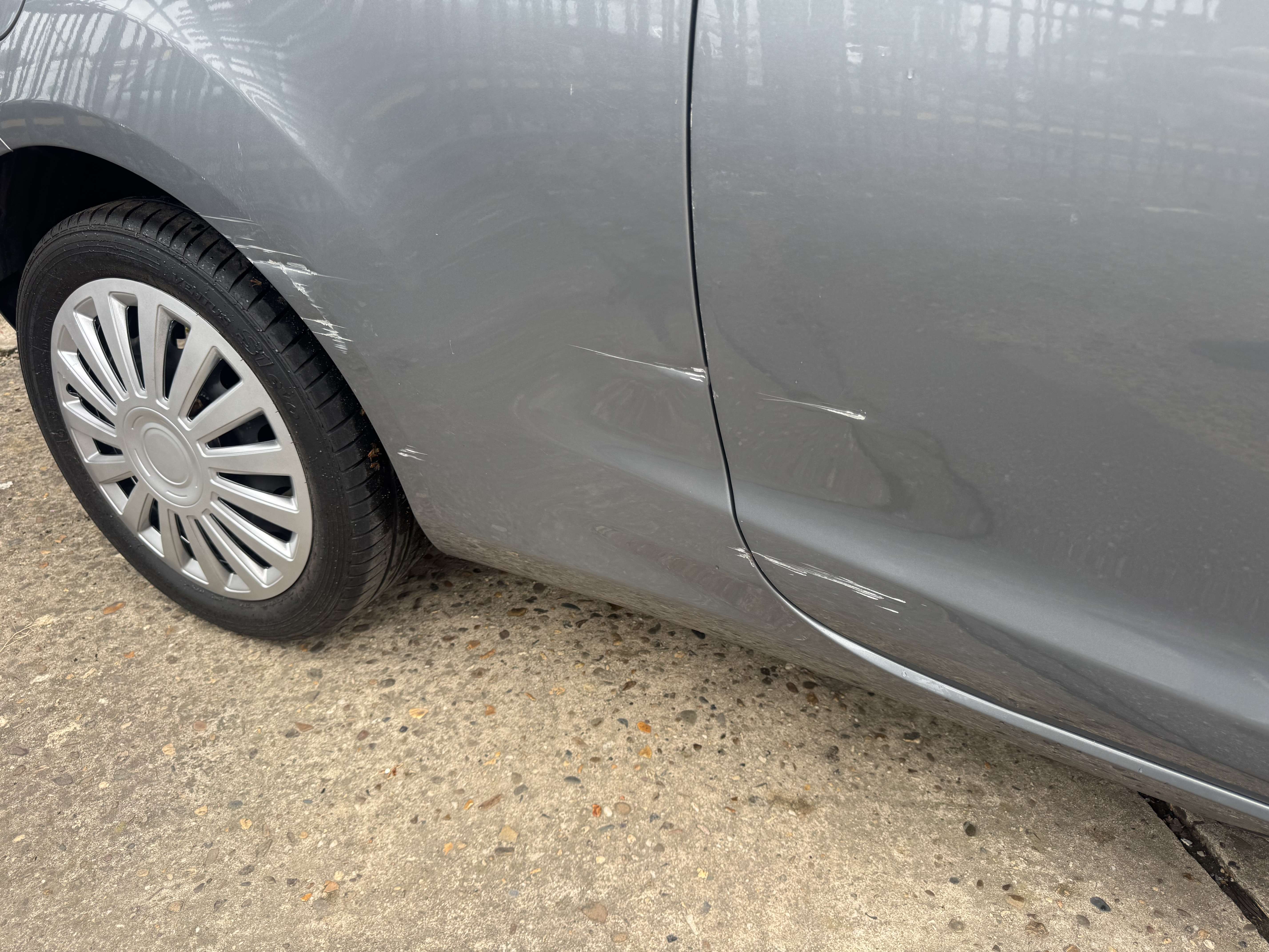 Ford Ka/Ka+ 1.2i Titanium * 95Dkm * Airco * Garantie