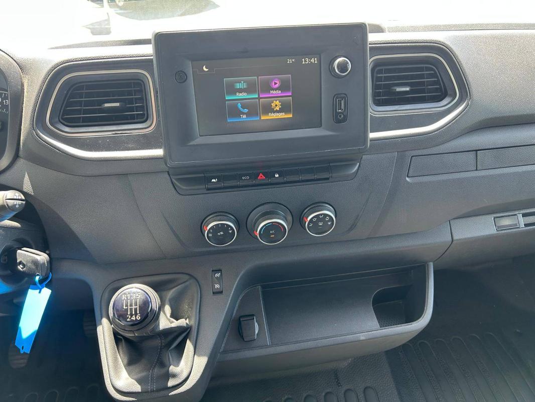 Renault Master FOURGON FGN TRAC F3300 L2H2 BLUE DCI 135 GRAND CONFORT