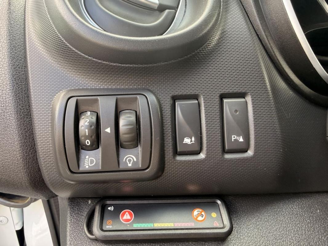 Renault Trafic III Fourgon GCF L1H1 1000 dCi 120