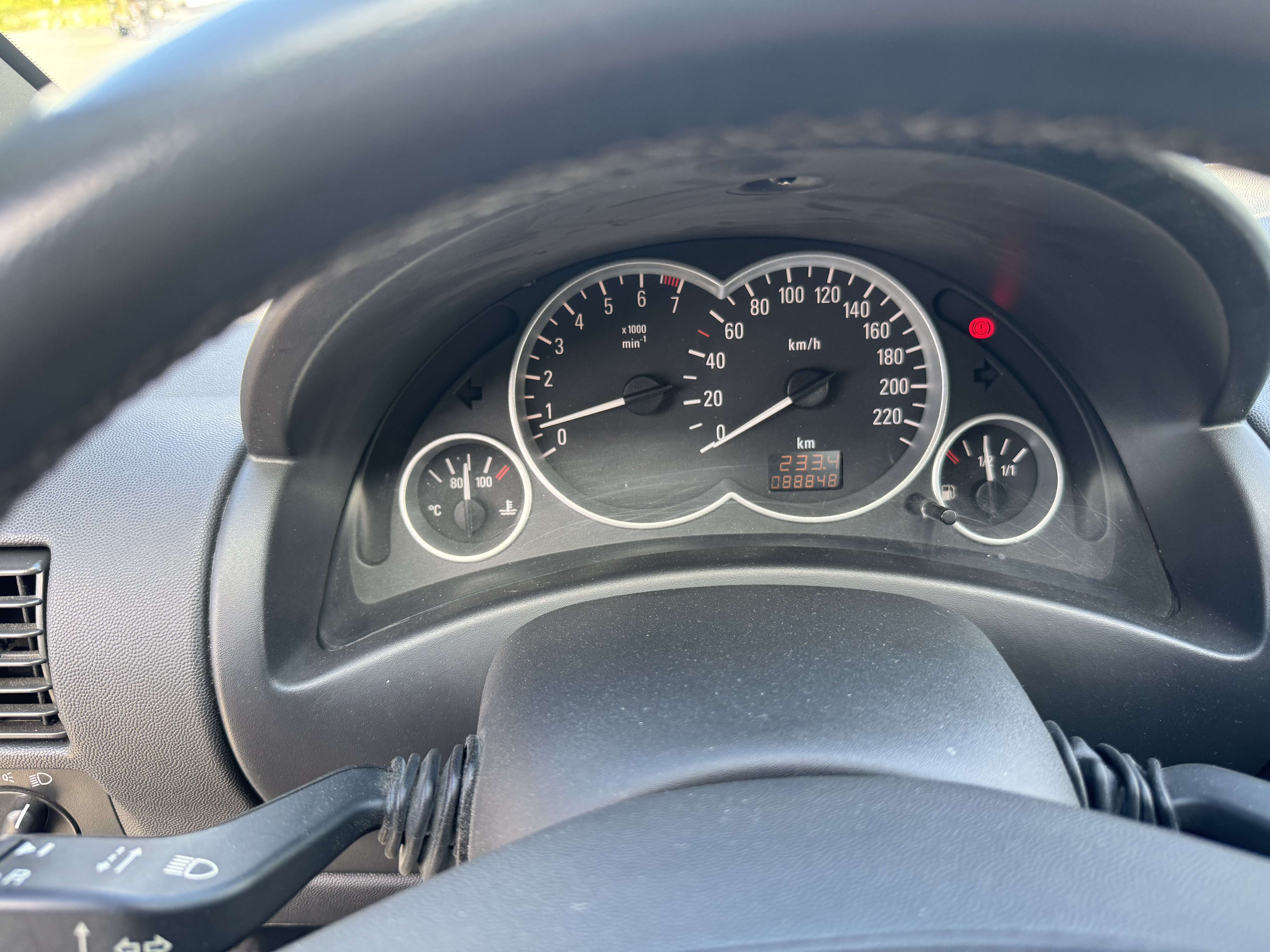Opel Tigra Tigra Twintop 1.4i XEP 16v Cosmo