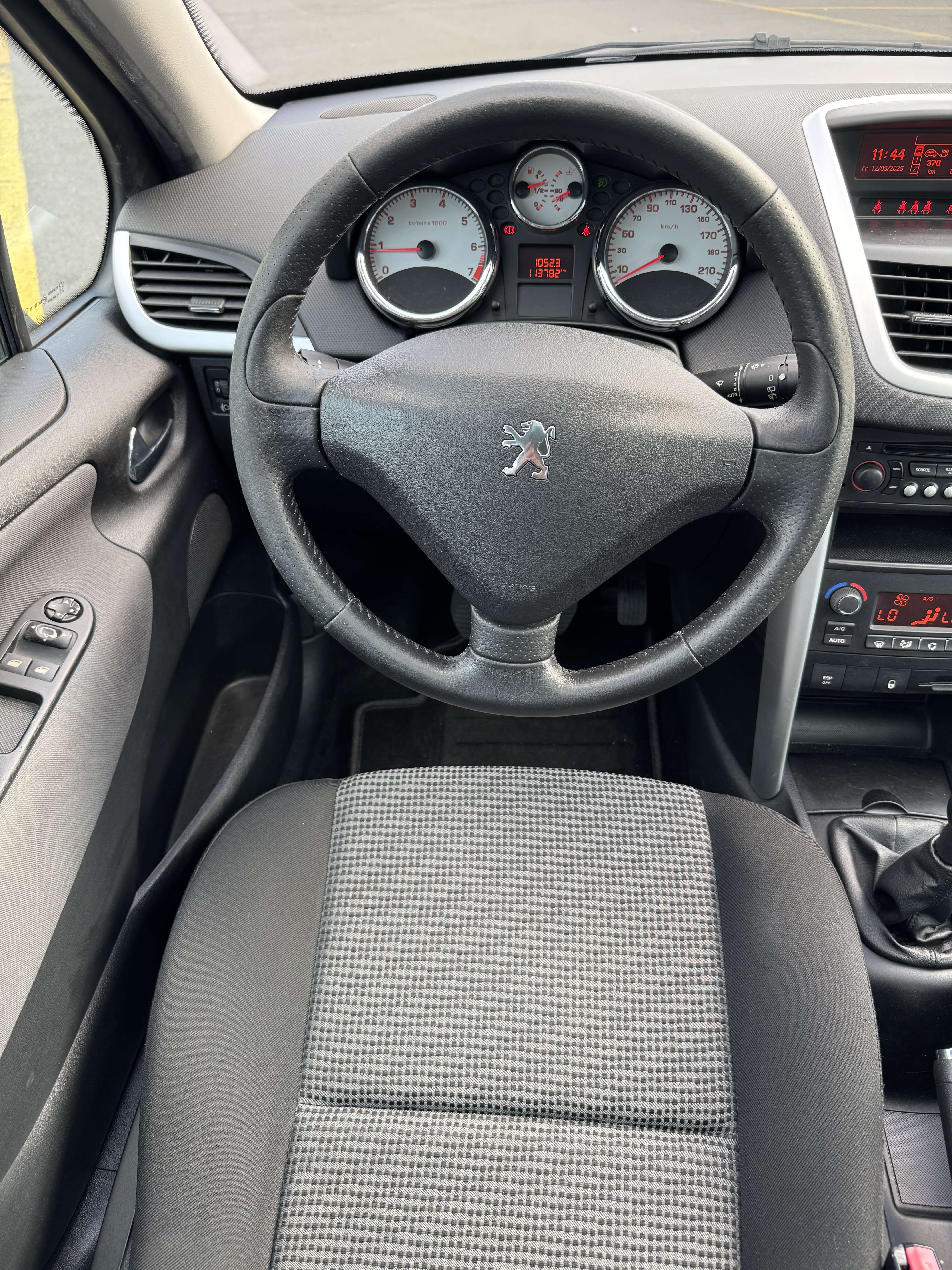 Peugeot 207 1.6i 16v✅113782km✅toit panoramique/Aico digita