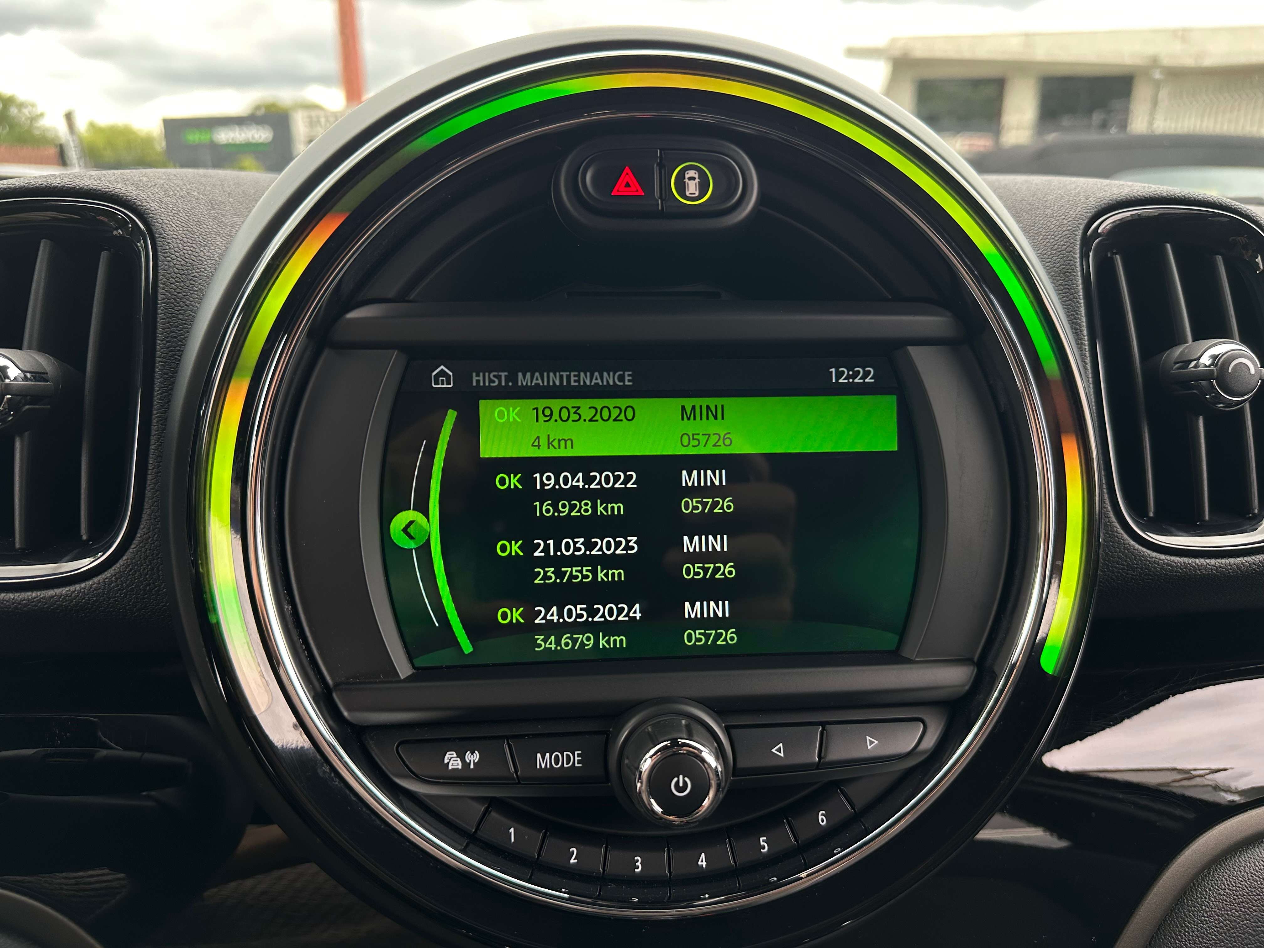 MINI Cooper Countryman 1.5*FULL BLACK*LED*NAVI*SIEGE CHAUFFANT*CARNET MINI*GARANTIE