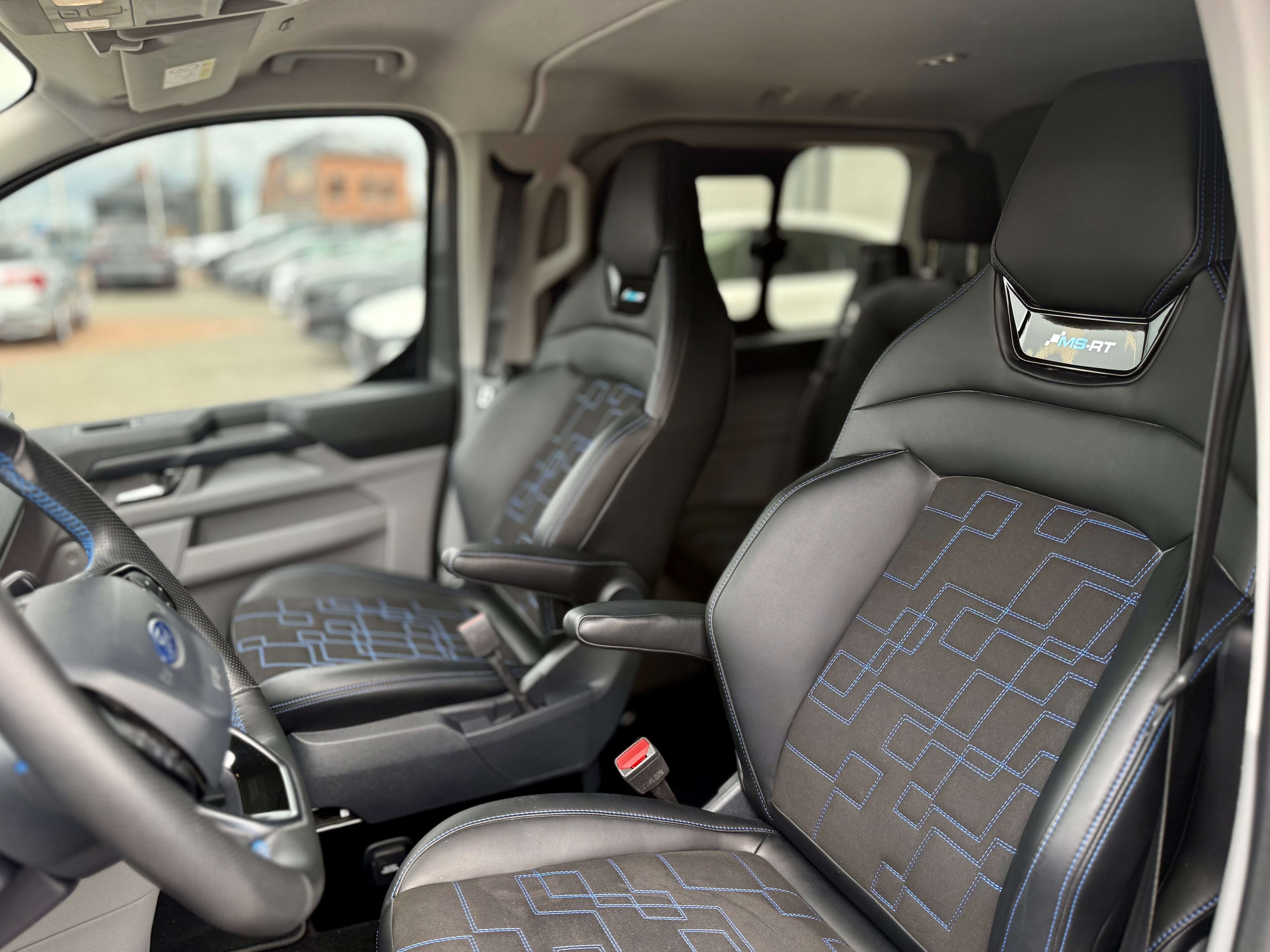 Ford Transit Custom 2.0 TDCi MSRT UTILITAIRE 5p NET 53.677€