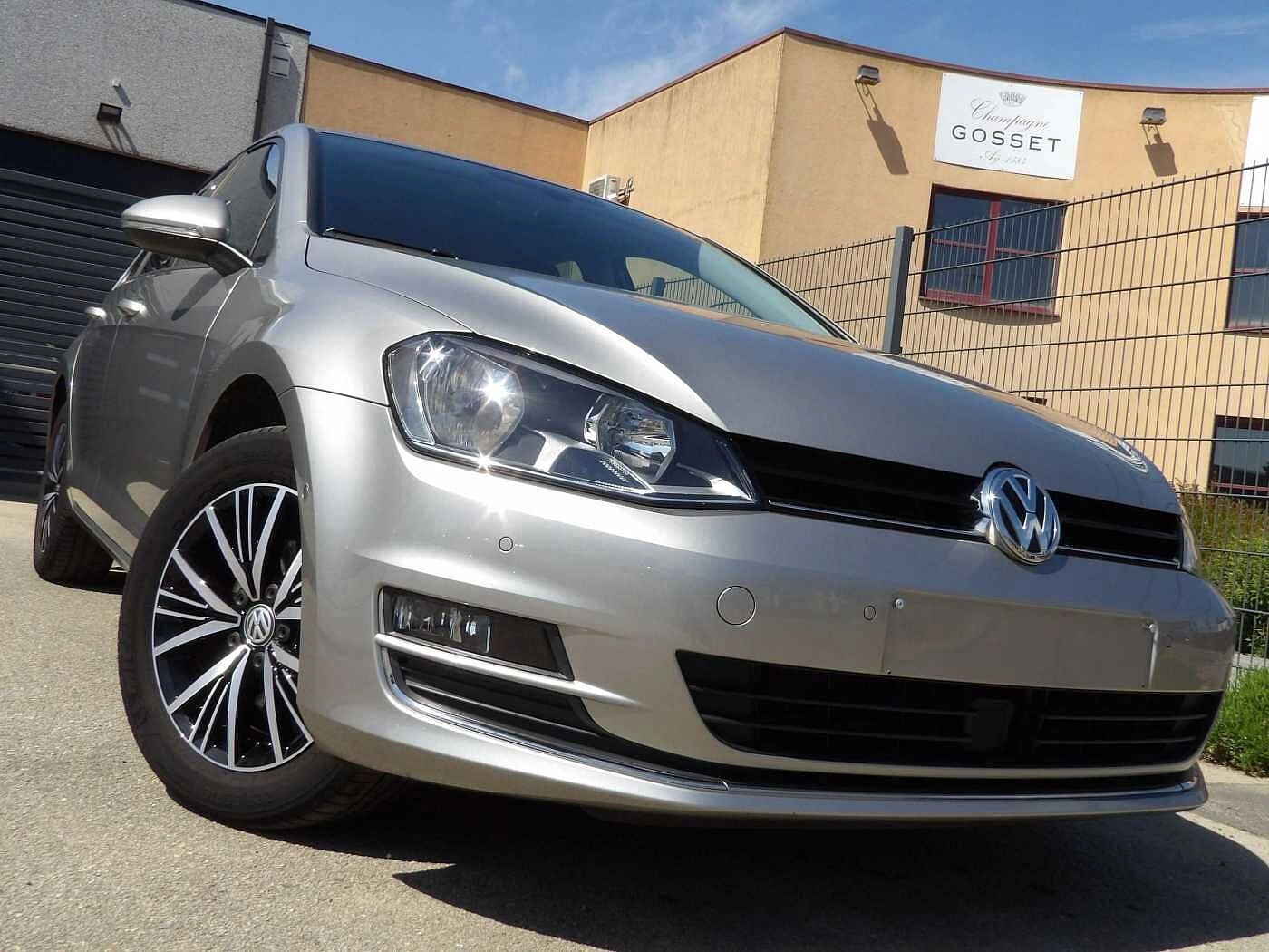 Volkswagen Golf Golf 1.2 TSI Allstar met slechts 25.083 km
