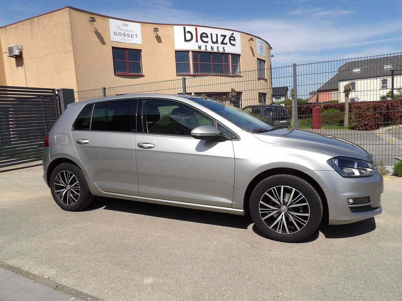 Volkswagen Golf Golf 1.2 TSI Allstar met slechts 25.083 km