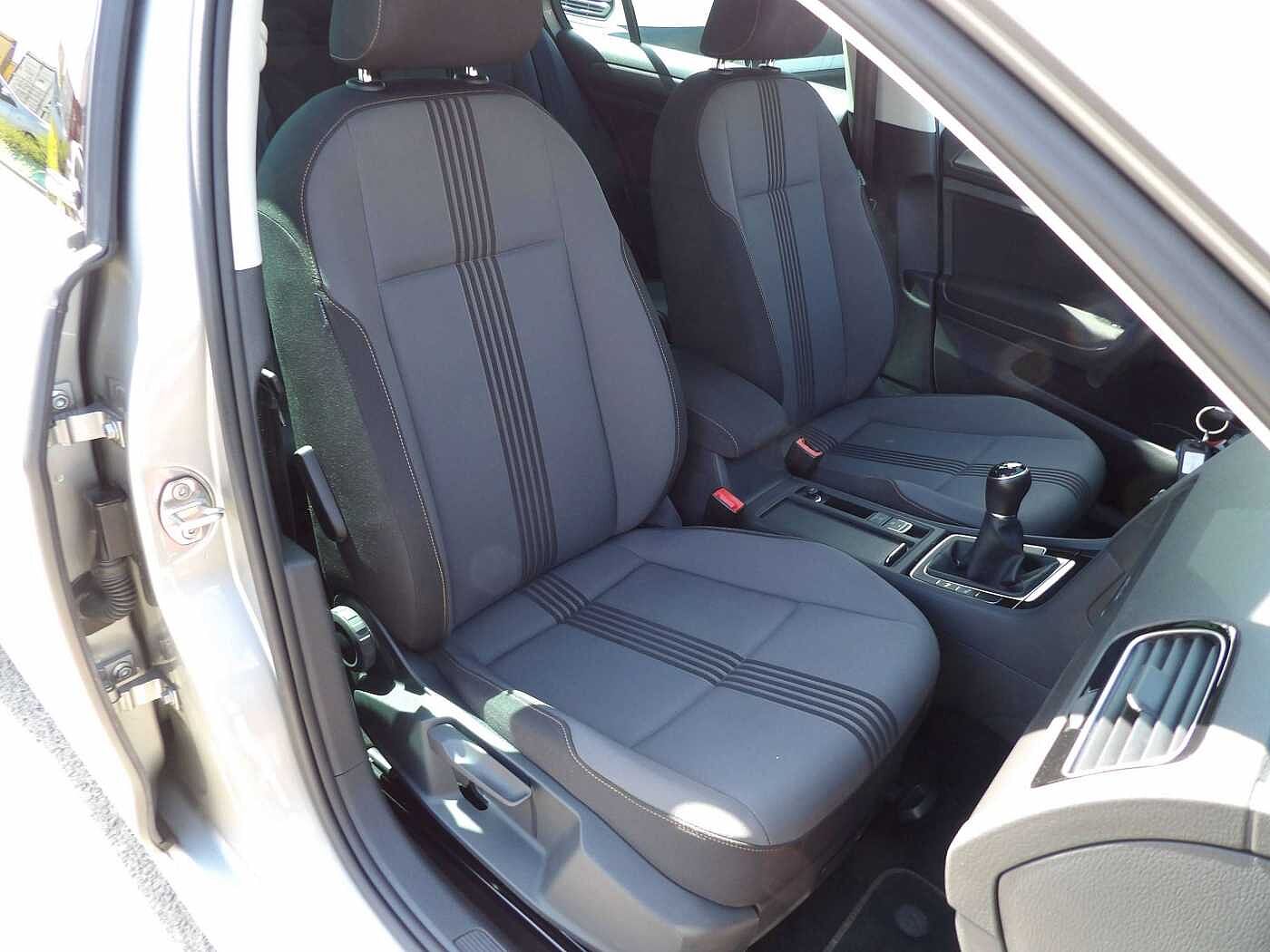 Volkswagen Golf Golf 1.2 TSI Allstar met slechts 25.083 km