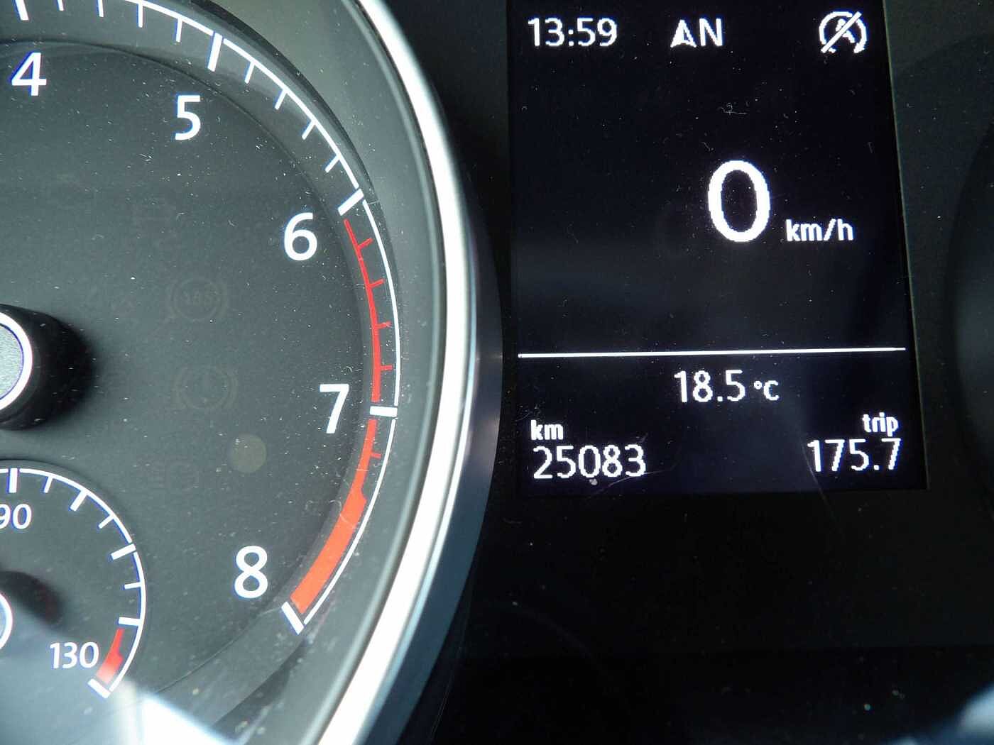 Volkswagen Golf Golf 1.2 TSI Allstar met slechts 25.083 km