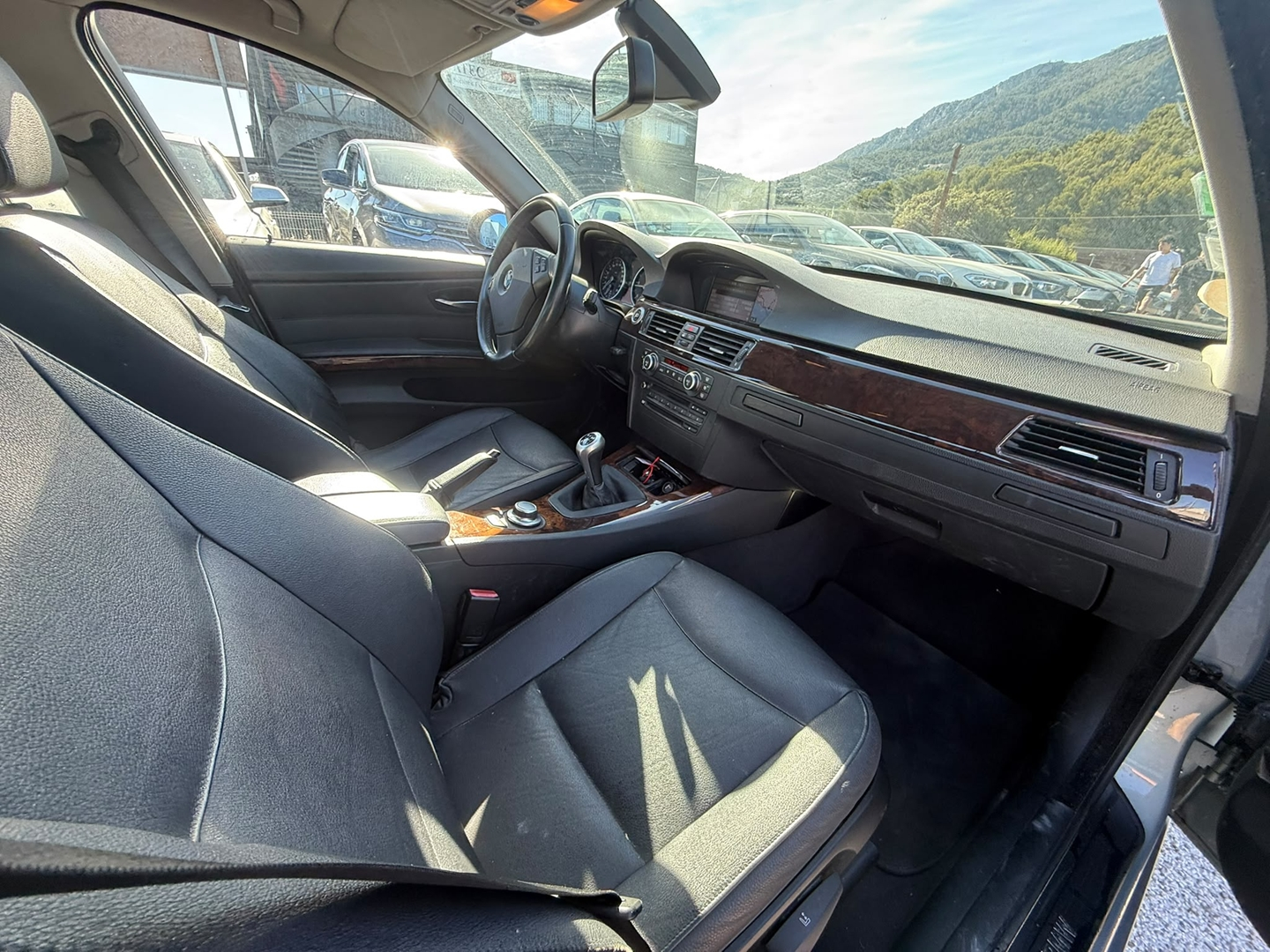 Bmw SERIE 3 (E90) 318D 122CH CONFORT