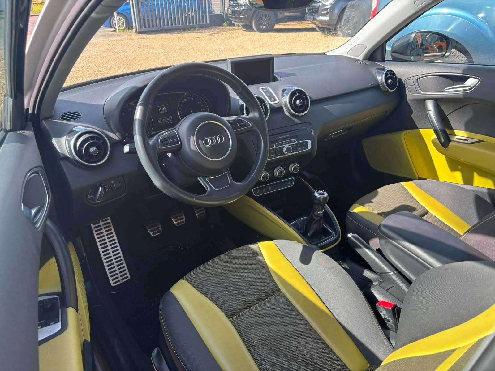Audi A1 1.4 TFSI Ambition NAVI RADAR GARANTIE