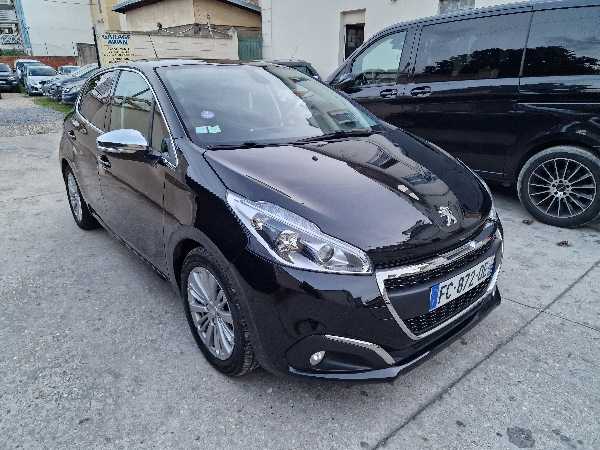 Peugeot 208 (2) 1.2 ESSENCE 110 S&amp;S 6CV ALLURE BUSINESS EAT6 5P