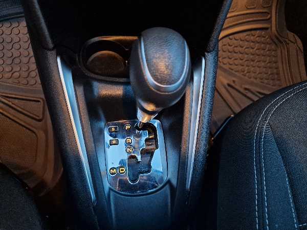Peugeot 208 (2) 1.2 ESSENCE 110 S&amp;S 6CV ALLURE BUSINESS EAT6 5P